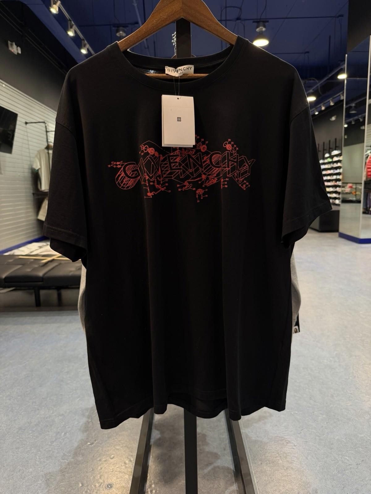 Givenchy Mens T-Shirt Givenchy Paris Black $550 Retail , Size XXL Size US XXL / EU 58 / 5 - 2 Thumbnail