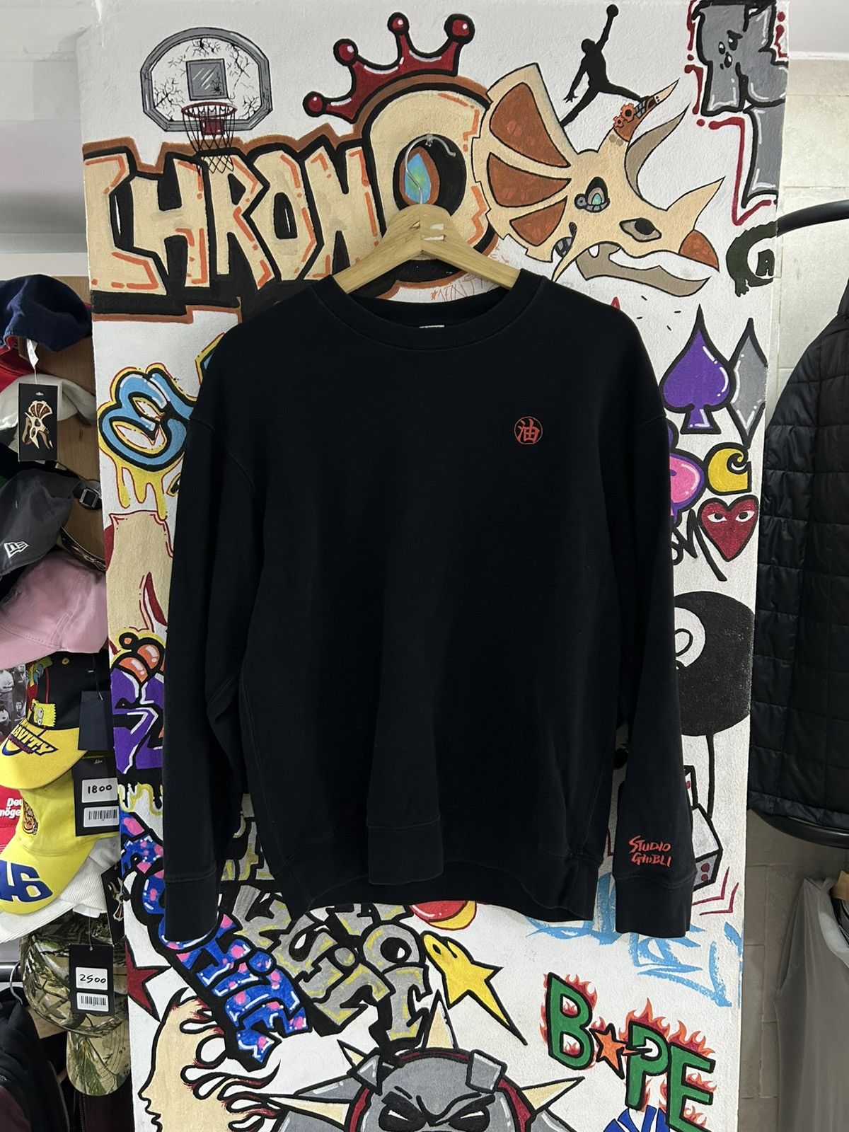 Uniqlo Spirited Away Uniqlo sweater Size US S / EU 44-46 / 1 - 2 Thumbnail