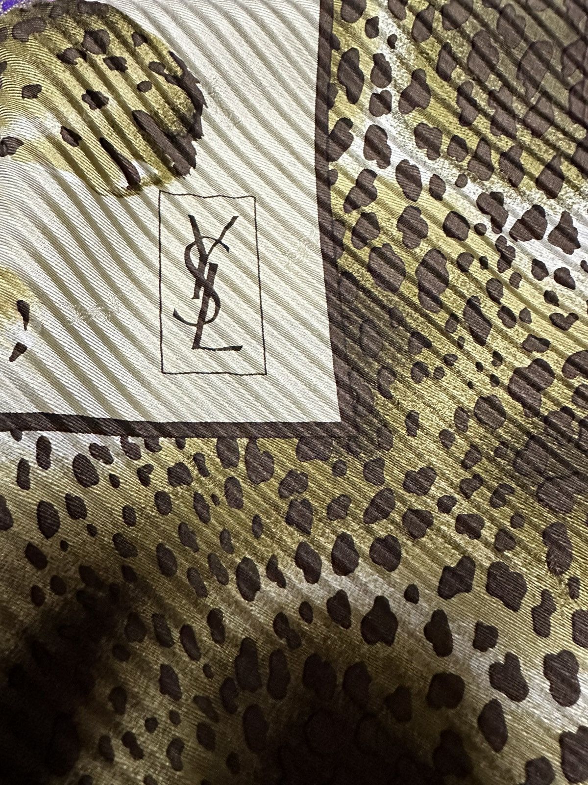 Yves Saint Laurent Vintage Yves Saint Laurent Leopard Pleated Silk Scarf-SCA351 Size ONE SIZE - 3 Thumbnail