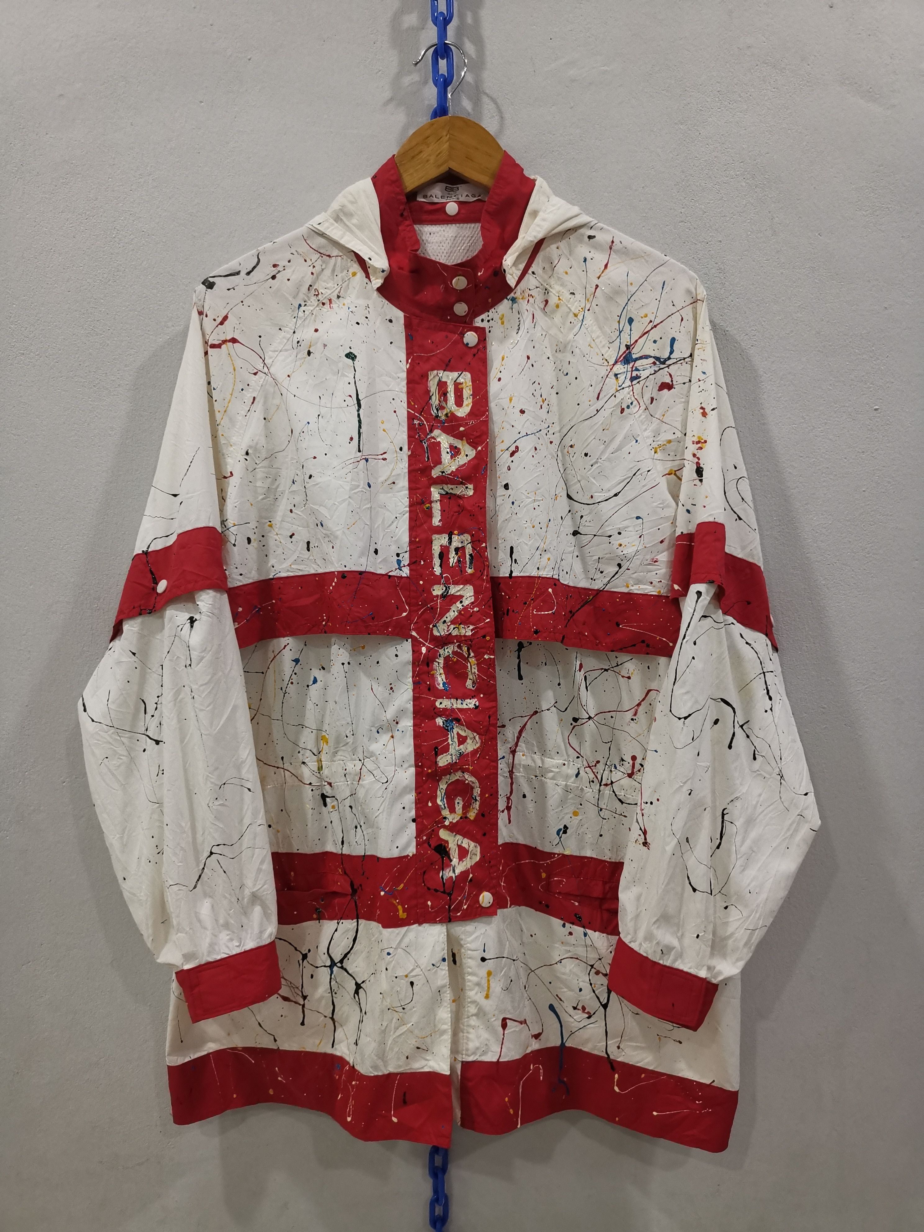 【BALENCIAGA】コットン フーディー ペイントスプラッター Balenciaga Balenciaga Splatter Paint Logo Large Fit T-Shirt