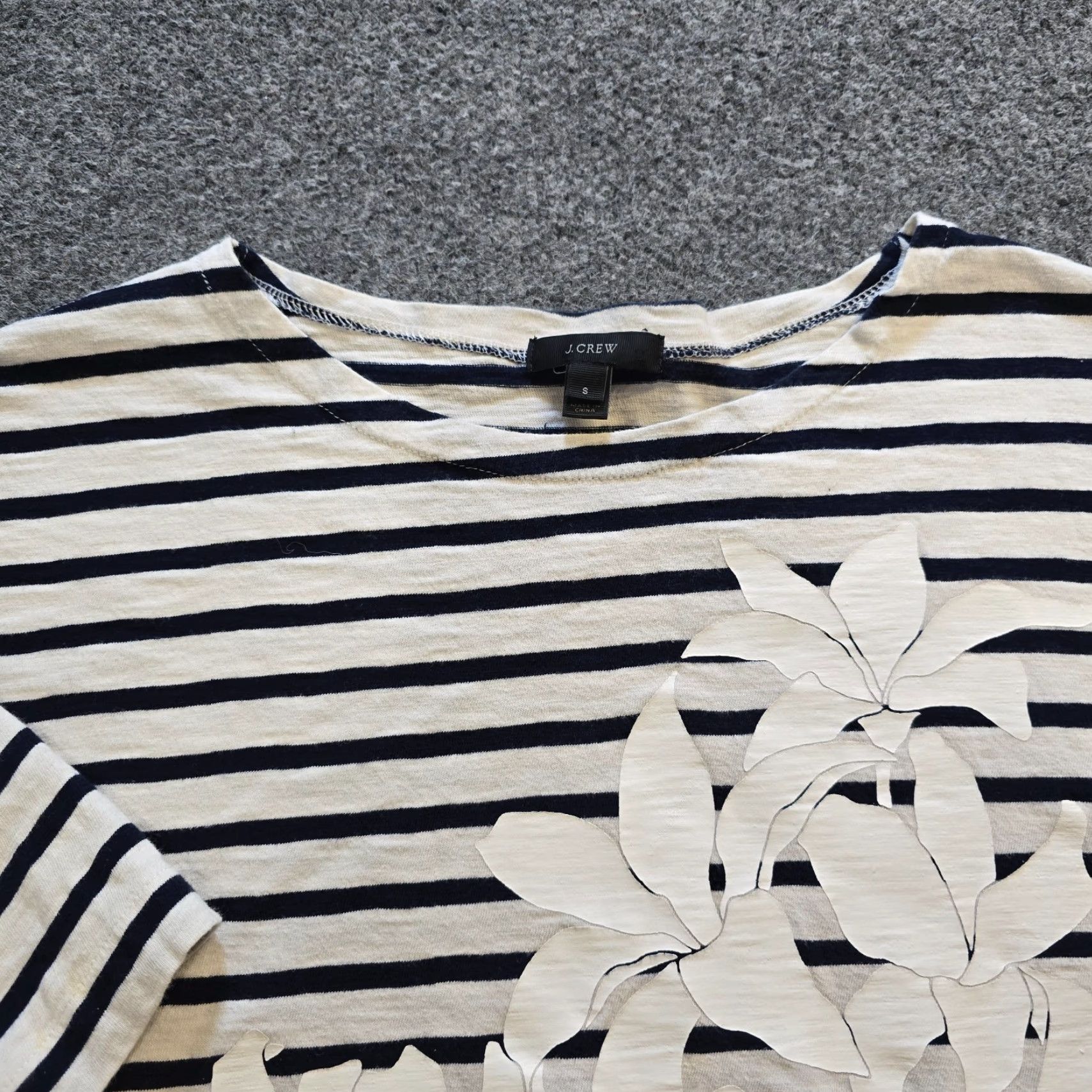 J.Crew J.CREW Top Womens Size S Blue White Striped Floral Nautical Casual T-Shirt Knit Cotton Regular Sailor Style Mens? Size S / US 4 / IT 40 - 2 Thumbnail