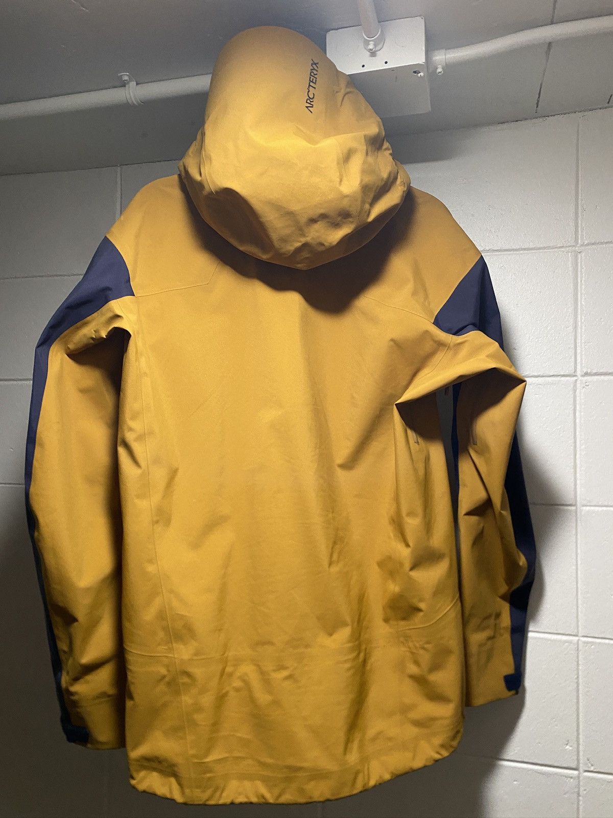 Arc'teryx Mens Arc’Teryx Macai Shell Size US S / EU 44-46 / 1 - 3 Thumbnail