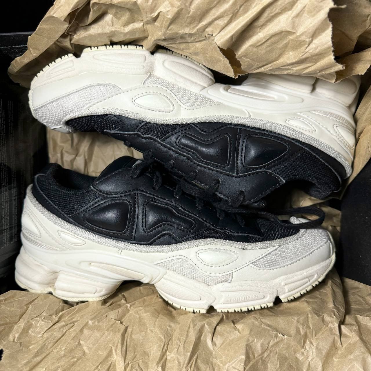 Adidas × Raf Simons Adidas Raf Simons ozweego Cream White FW18 Size US 7.5 / EU 40-41 - 10 Thumbnail