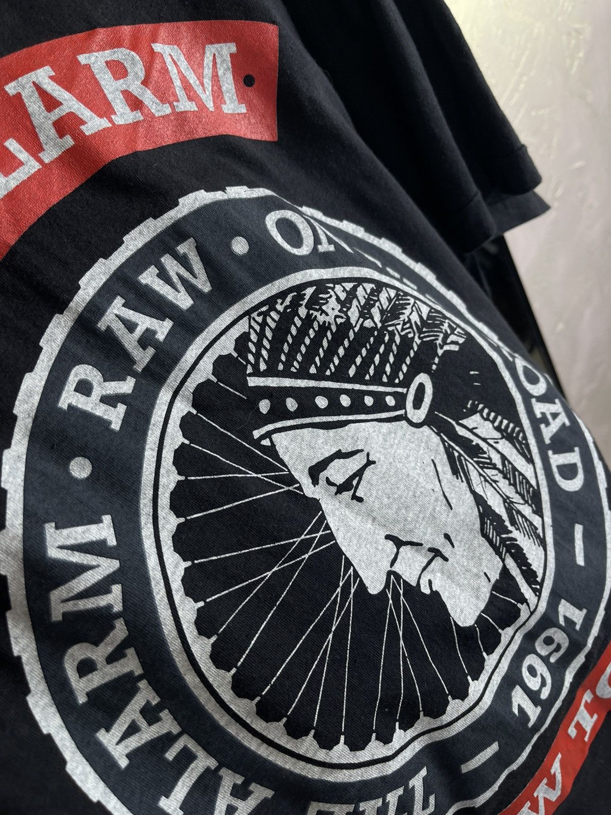 Vintage Rare VTG 1991 The Alarm RAW Tour Tee Native Graphic Size US L / EU 52-54 / 3 - 4 Thumbnail