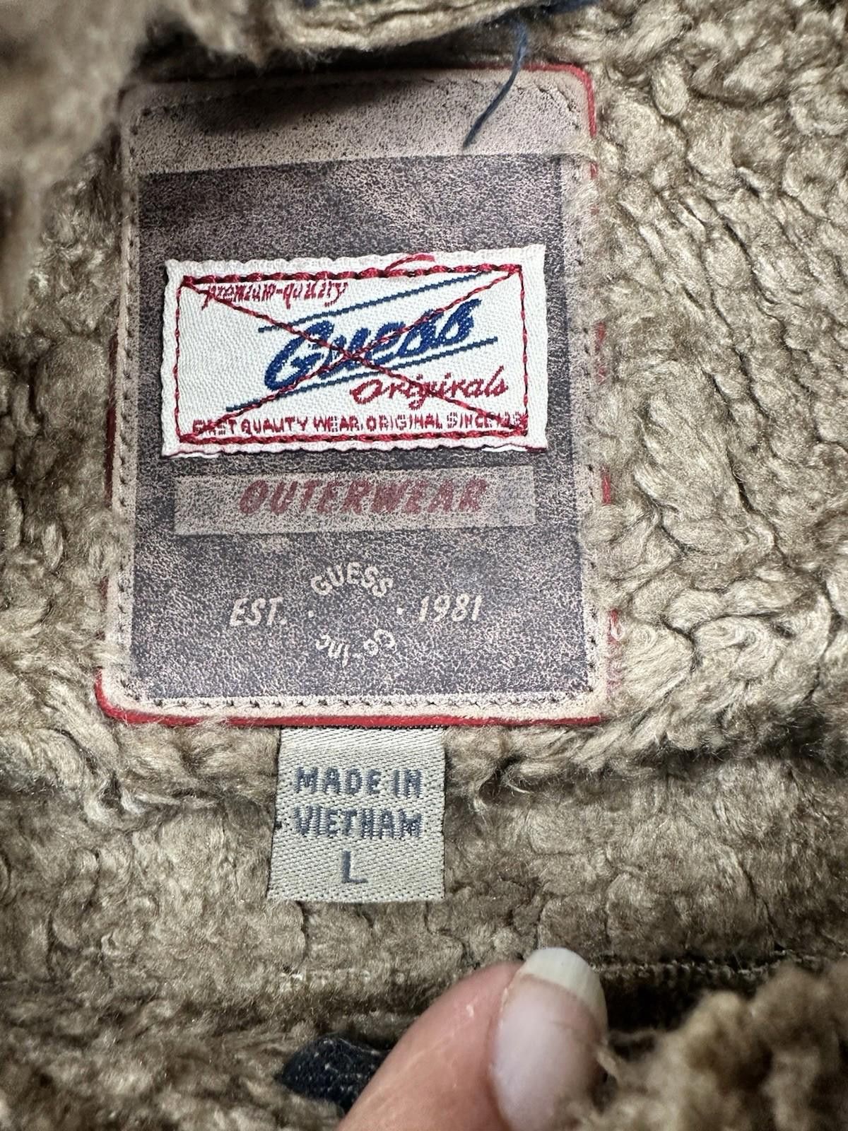 Guess Vintage 90s Guess Sherpa Jacket Gray Mens Size L Size US L / EU 52-54 / 3 - 2 Thumbnail