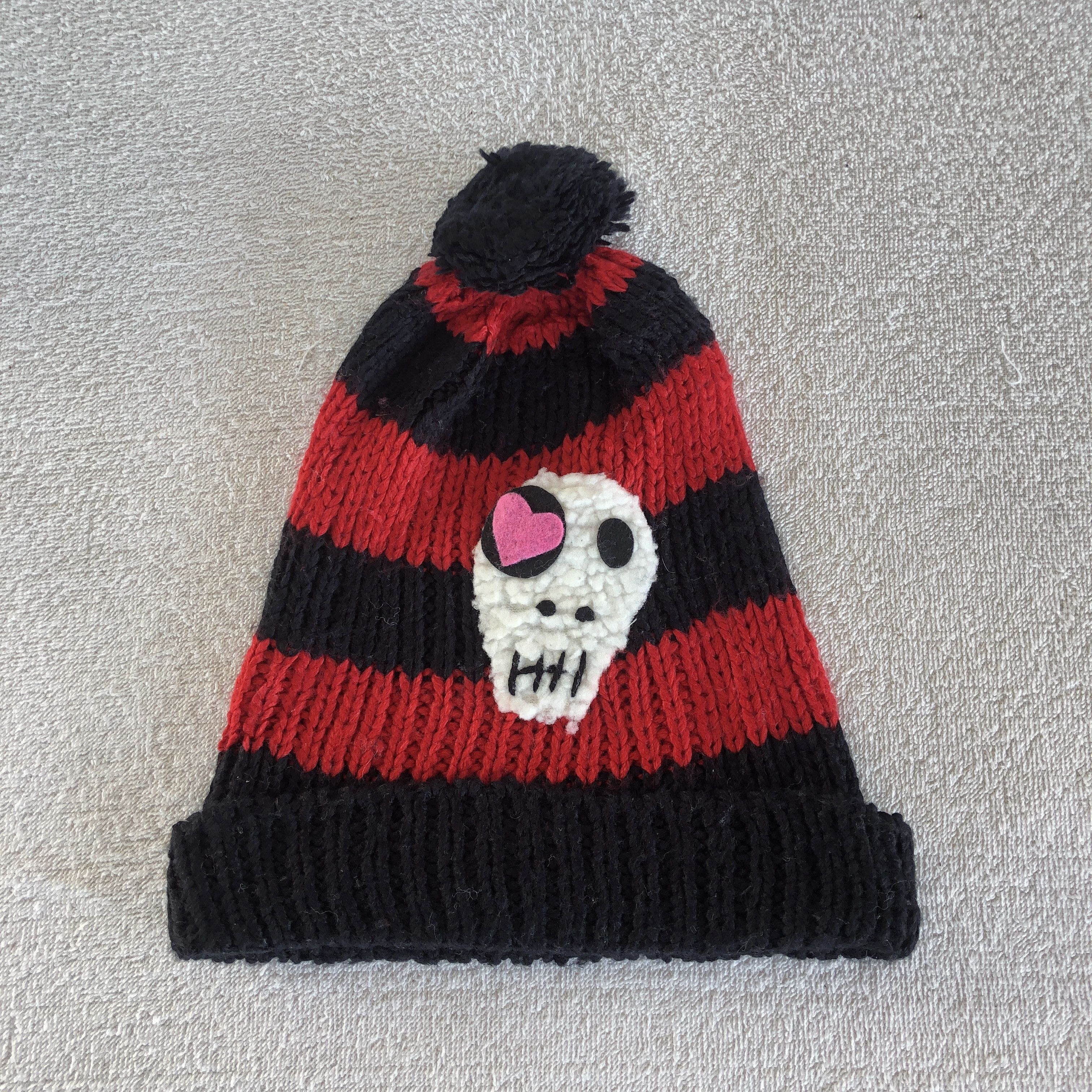 Vintage Vintage Y2K Skulls Striped Cable Knit Beanie Snow Caps Hats Size ONE SIZE - 1 Thumbnail