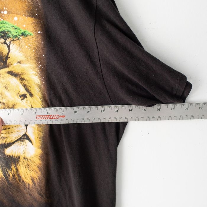 Vintage Vintage Men's 2X-Large African Lion Nature T Shirt Space