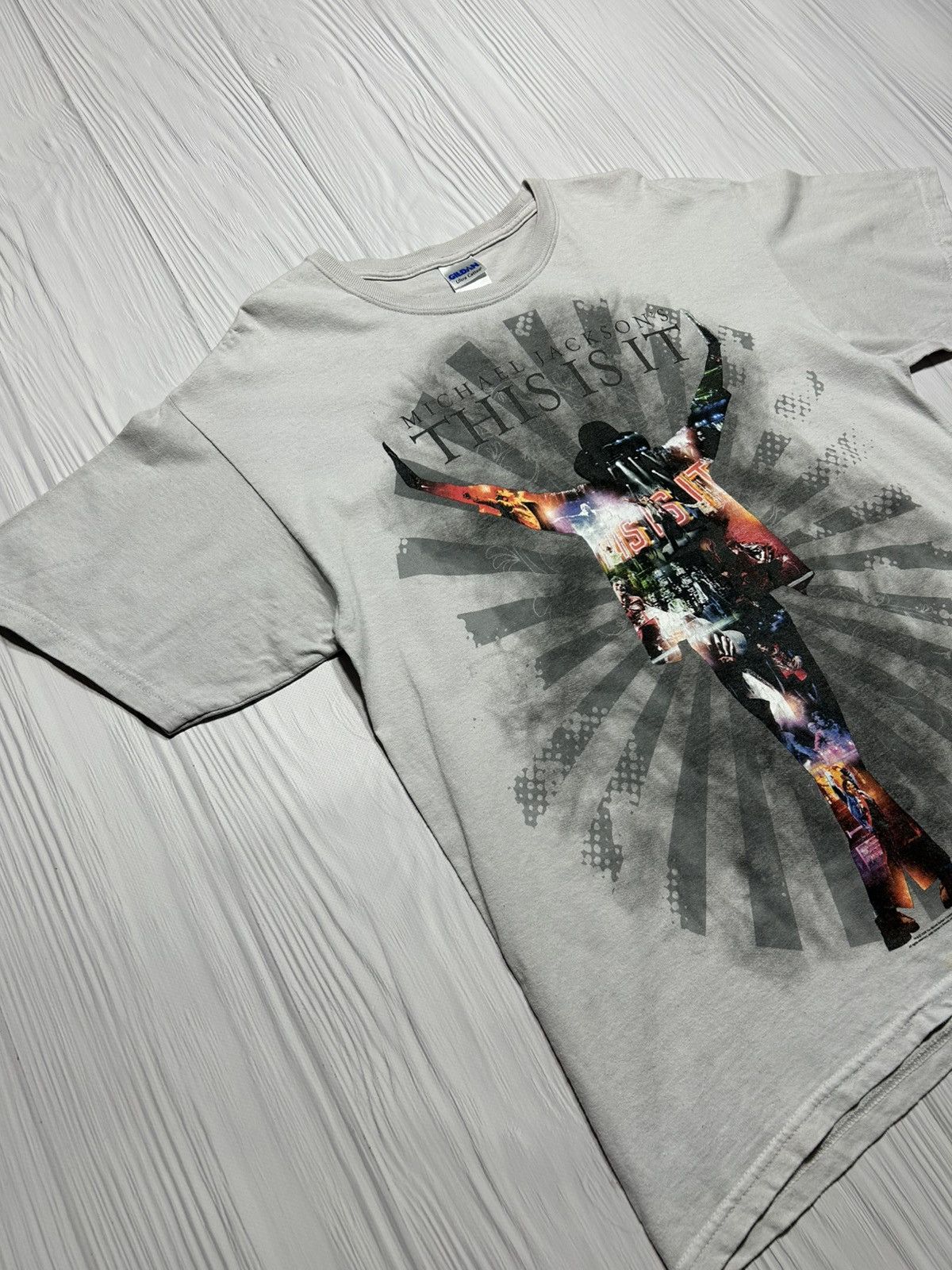 Michael Jackson × Vintage Vintage 2009 Michael Jackson This Is It T-Shirt Size US L / EU 52-54 / 3 - 3 Thumbnail