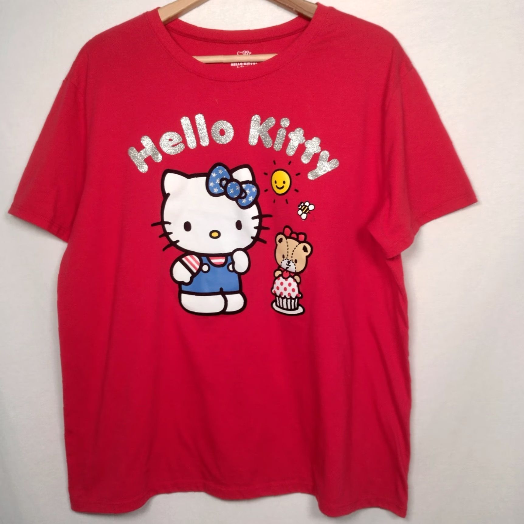 Vintage SANRIO Hello Kitty Shirt Womens Large Red Glitter Cupcake Graphic T-Shirt Size L / US 10 / IT 46 - 3 Thumbnail