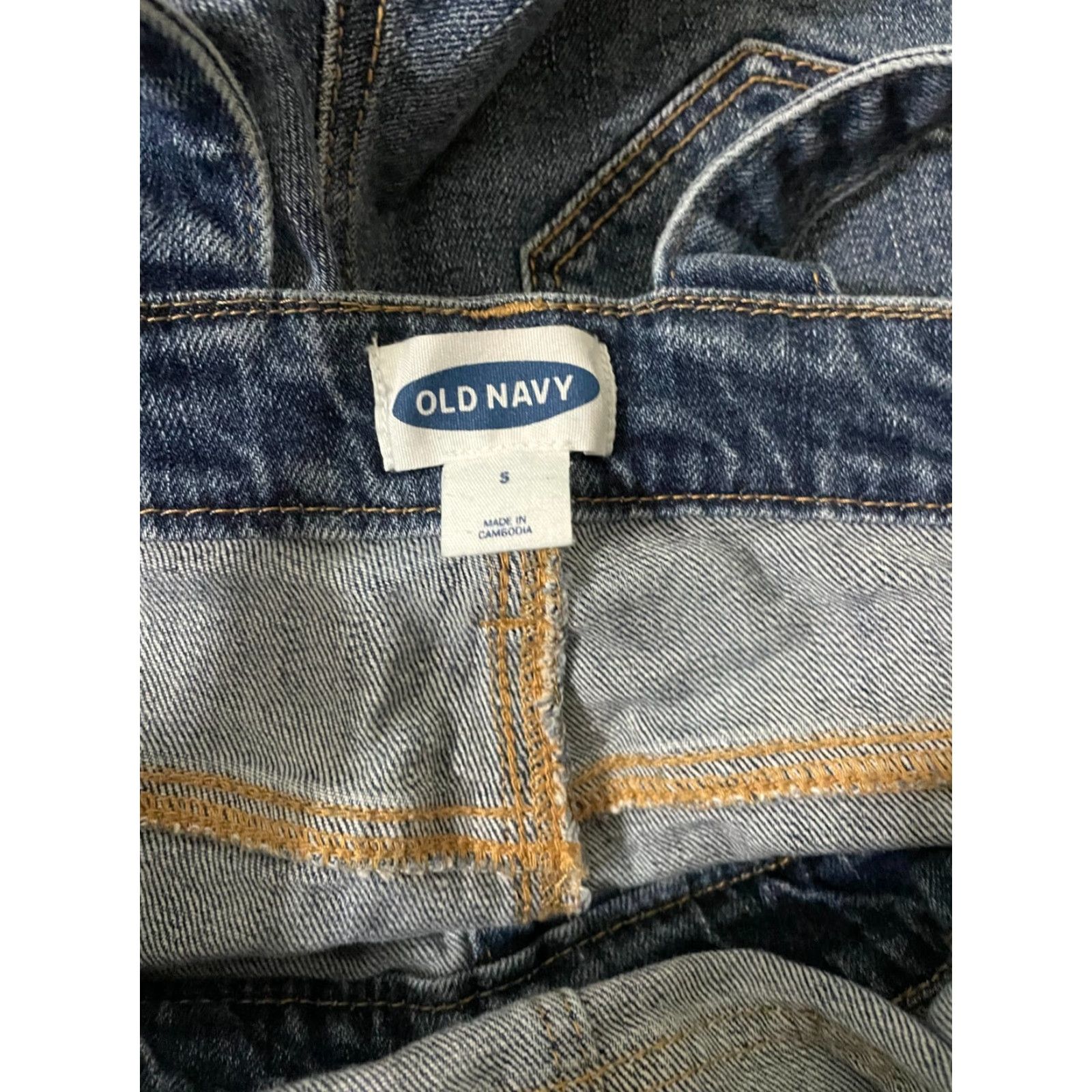 Old Navy VINTAGE Old Navy Womens Distressed Denim Bib Carpenter Shorteralls Cuff Overalls Size S Blue 90s Grunge Western Denim Casual Shortalls Womens Size S Size 24" / US 00 / IT 34 - 5 Thumbnail