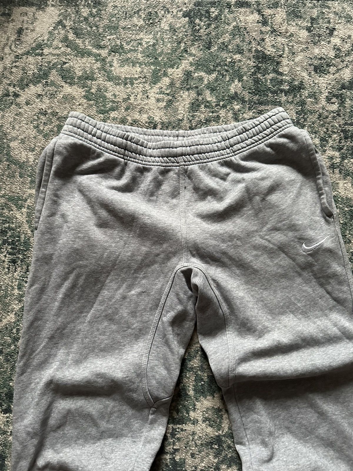 Nike VINTAGE NIKE SWOOSH FLARED COTTON SWEATPANTS Y2M M Size US 32 / EU 48 - 4 Thumbnail