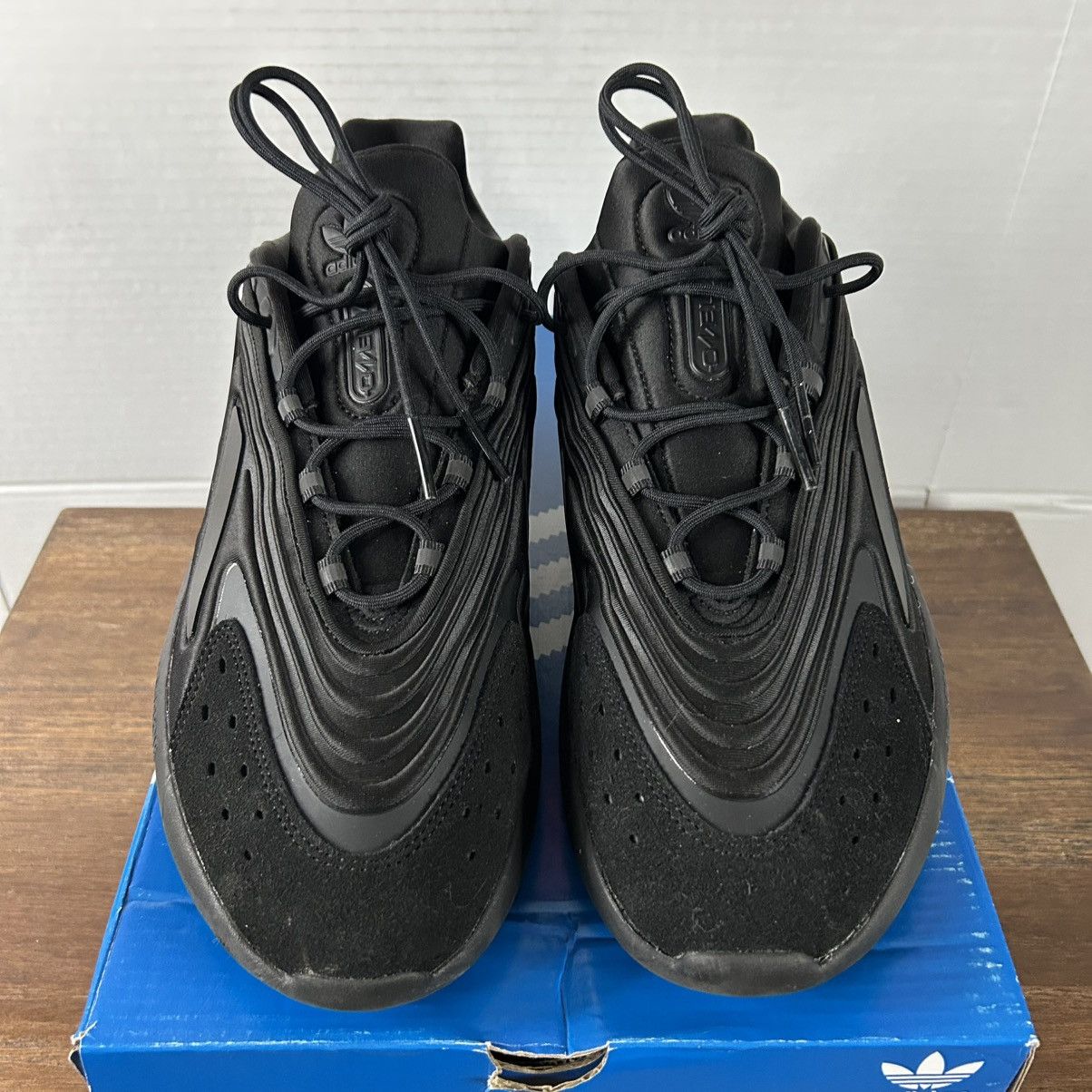 Adidas Adidas Ozelia Triple Black Sneakers Size M12/W13 Size US 12 / EU 45 - 7 Thumbnail