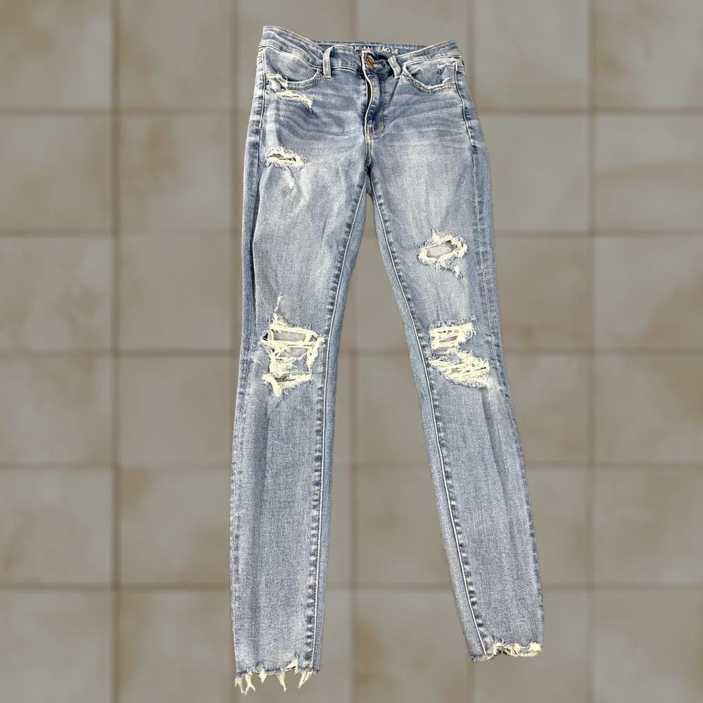 American Eagle Outfitters American Eagle Outfitters Jeans Womens 6 Blue Distressed High Rise Jegging Stretch Denim 5-Pocket Classic Regular Mens? - Size 28" / US 6 / IT 42 - 1 Thumbnail