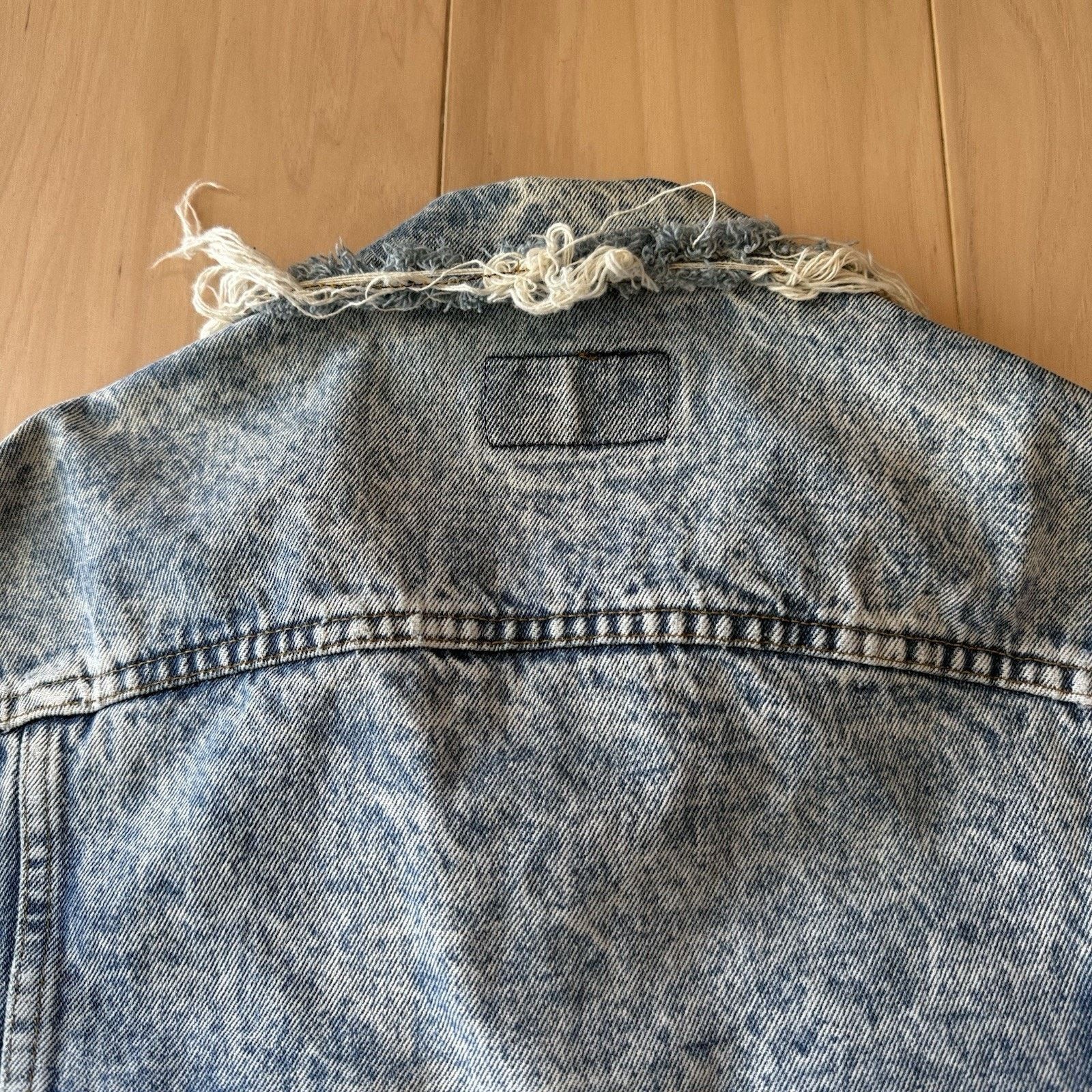Levi's Vintage Levis Denim Jacket Small Blue Acid Wash Trucker USA Size US S / EU 44-46 / 1 - 8 Thumbnail