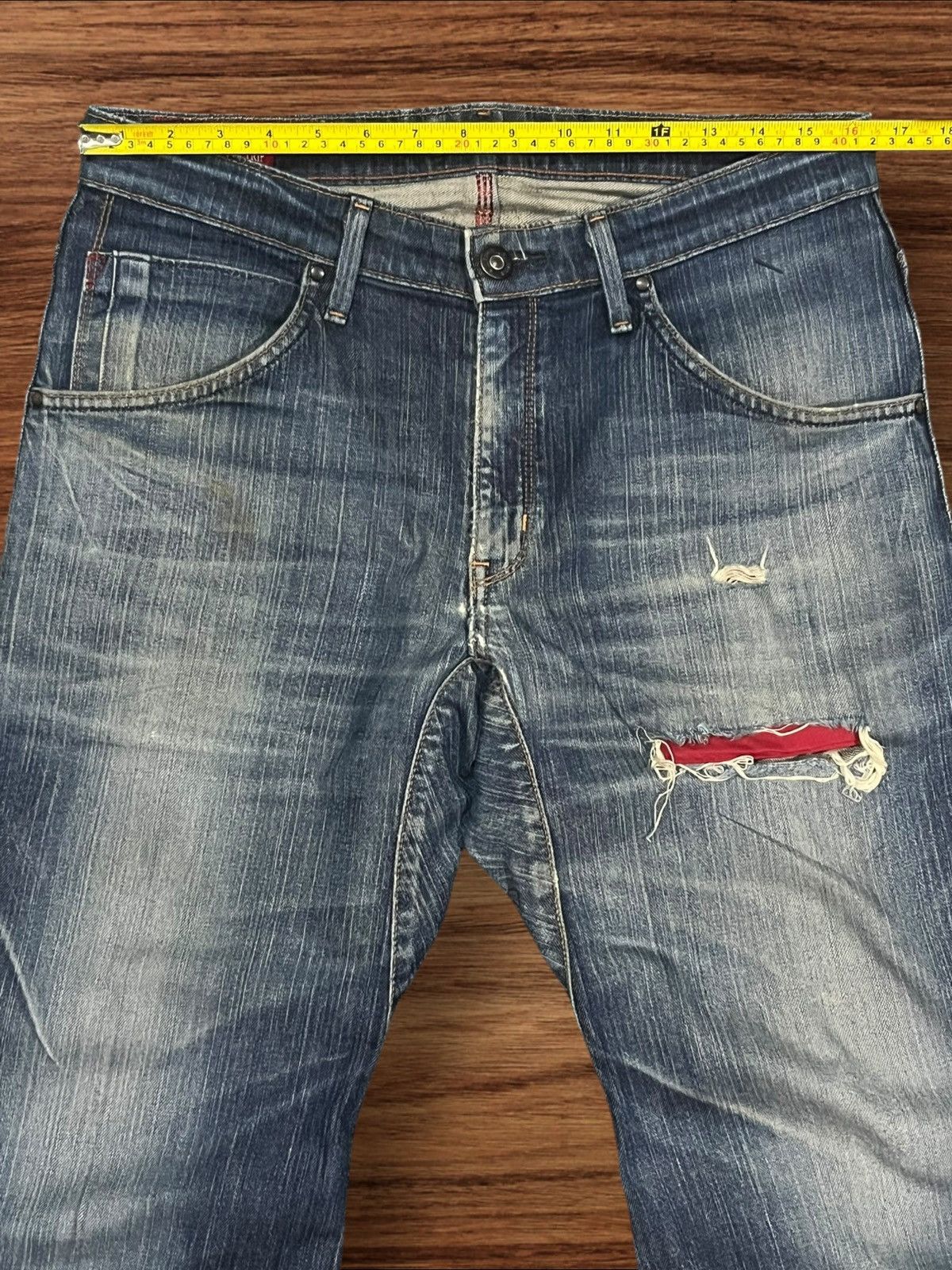 Edwin Japanese Brand Edwin Blue Trip Distressed Curve Faded Jeans Size US 32 / EU 48 - 14 Thumbnail