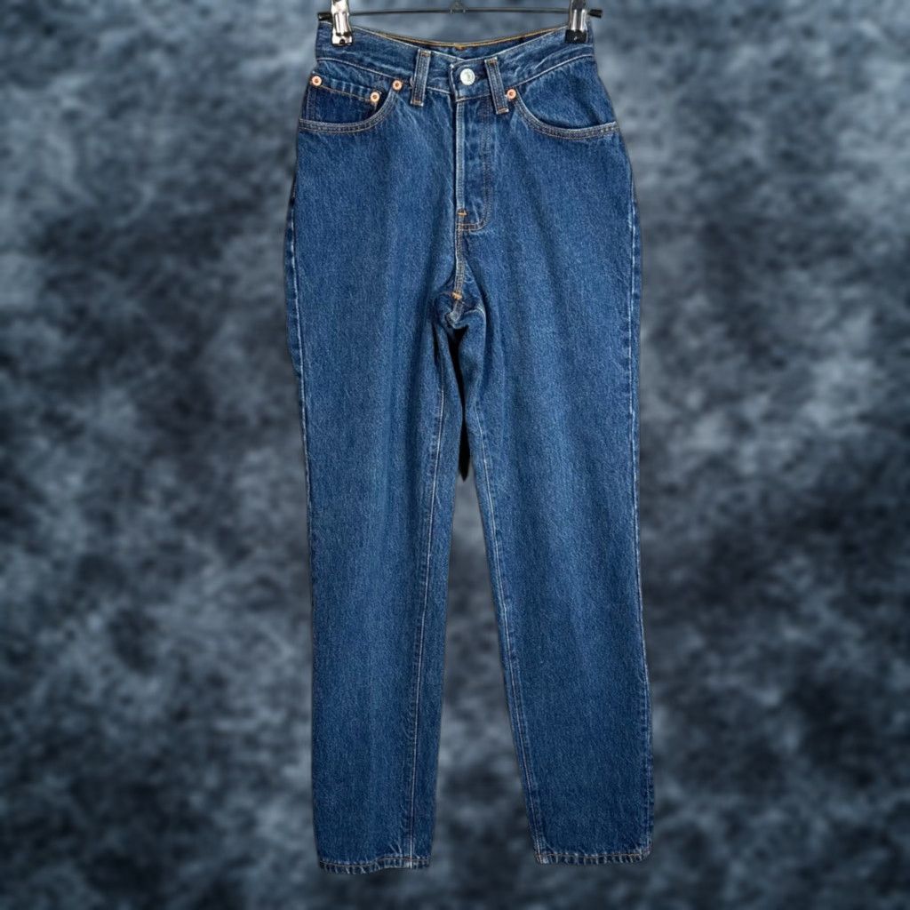 Levi's VINTAGE Levis Womens Size 1 High-Waisted Blue Denim Jeans Measures 22 x 29 Size 25" / US 0 / IT 36 - 1 Thumbnail