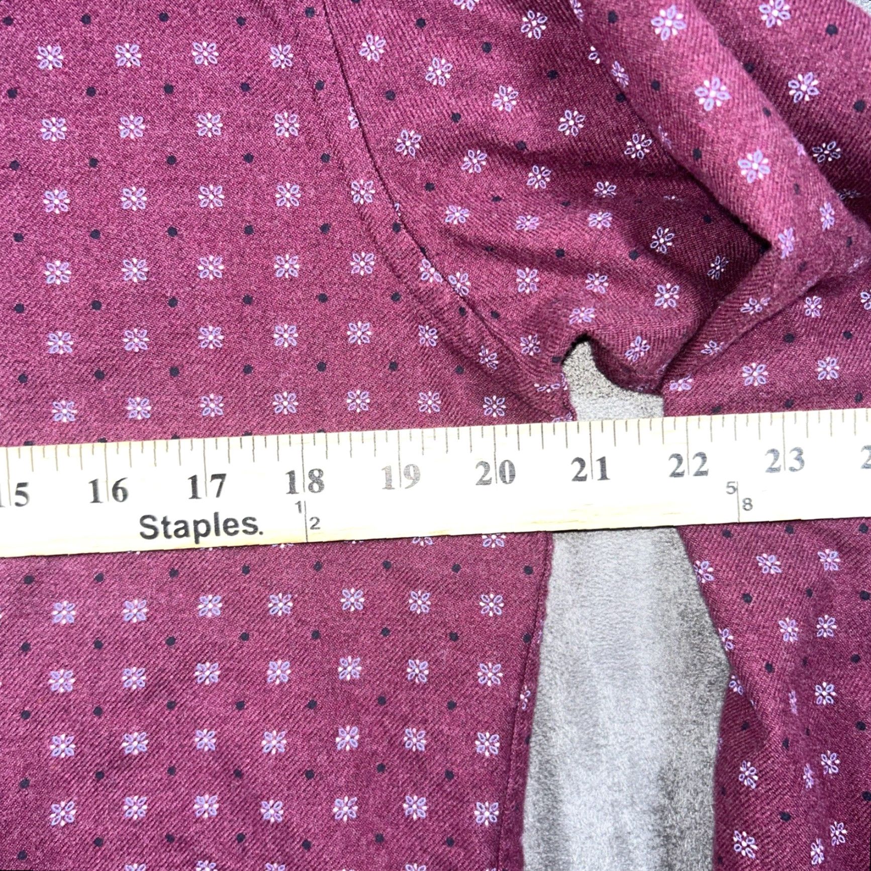 Brooks Brothers Brooks Brothers Regent Button-Down Shirt Cotton Mens M Maroon Red Geometric Pattern Button-Up Classic Preppy City Casual Regular Sleeve Long Size US M / EU 48-50 / 2 - 7 Thumbnail