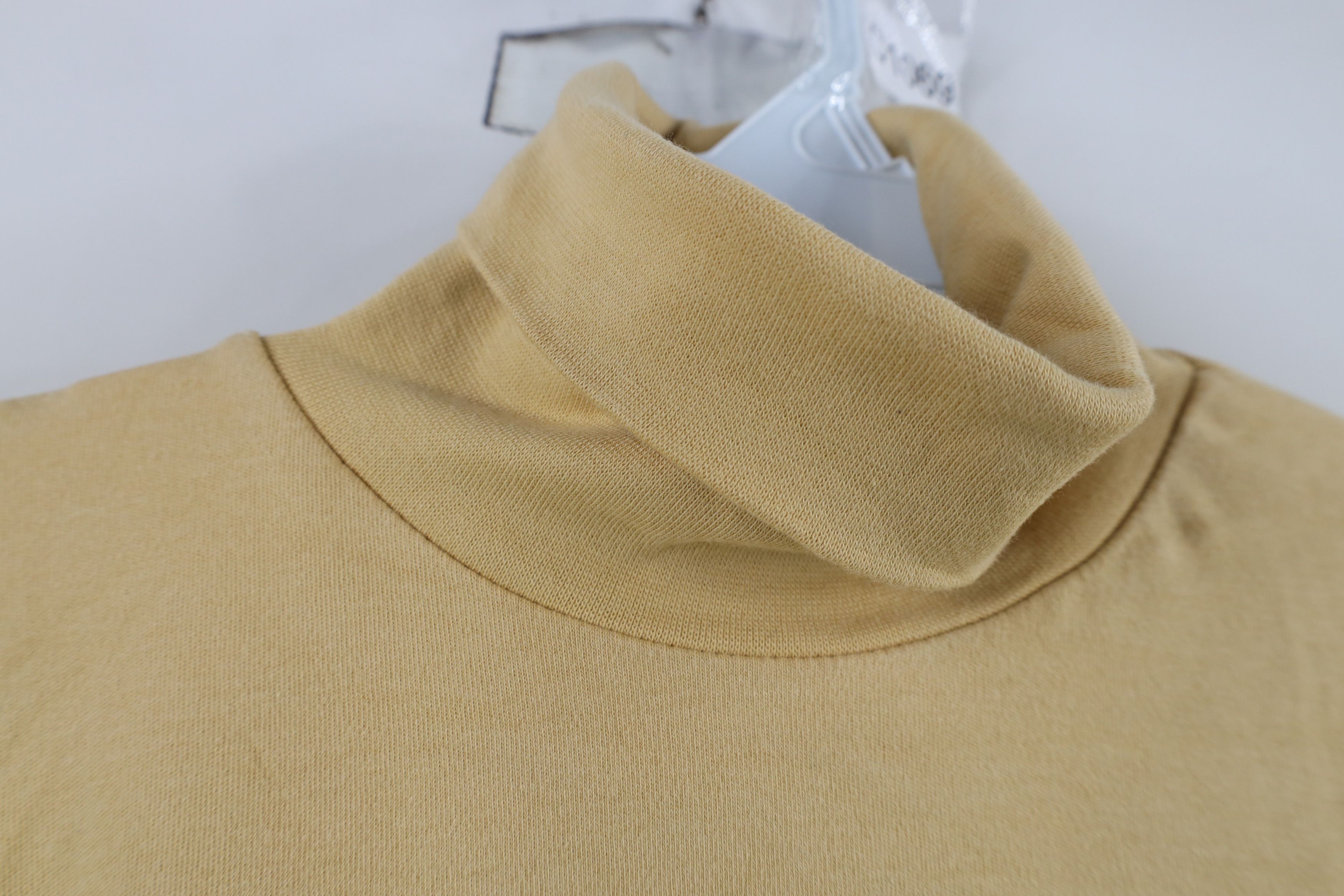 Vintage × Woolrich Woolen Mills Vintage 90s Woolrich Blank Turtleneck T-Shirt Wheat Brown Size M / US 6-8 / IT 42-44 - 4 Thumbnail