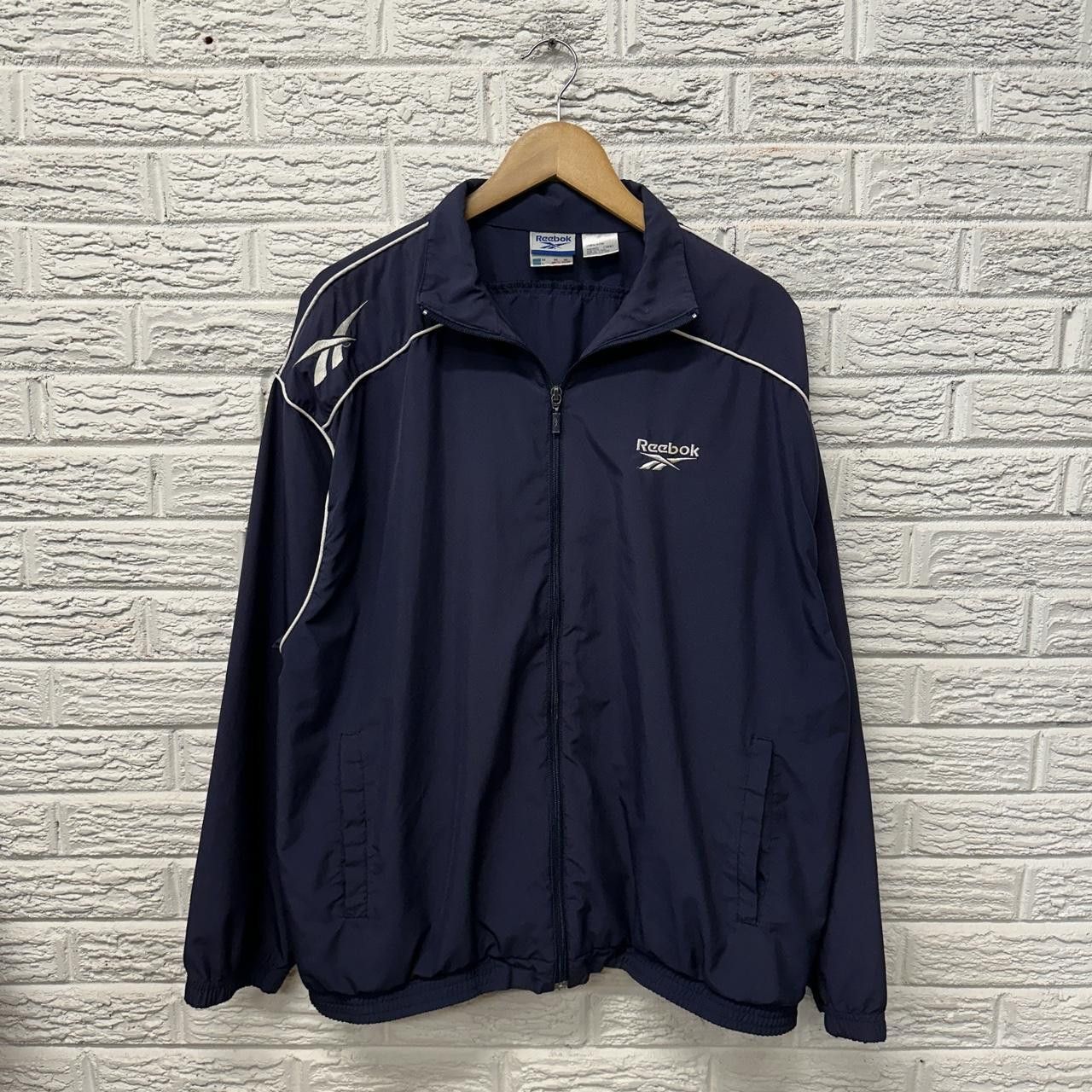 Reebok × Vintage Vintage Y2K Reebok Zip Up Windbreaker Jacket Medium Size US M / EU 48-50 / 2 - 1 Thumbnail