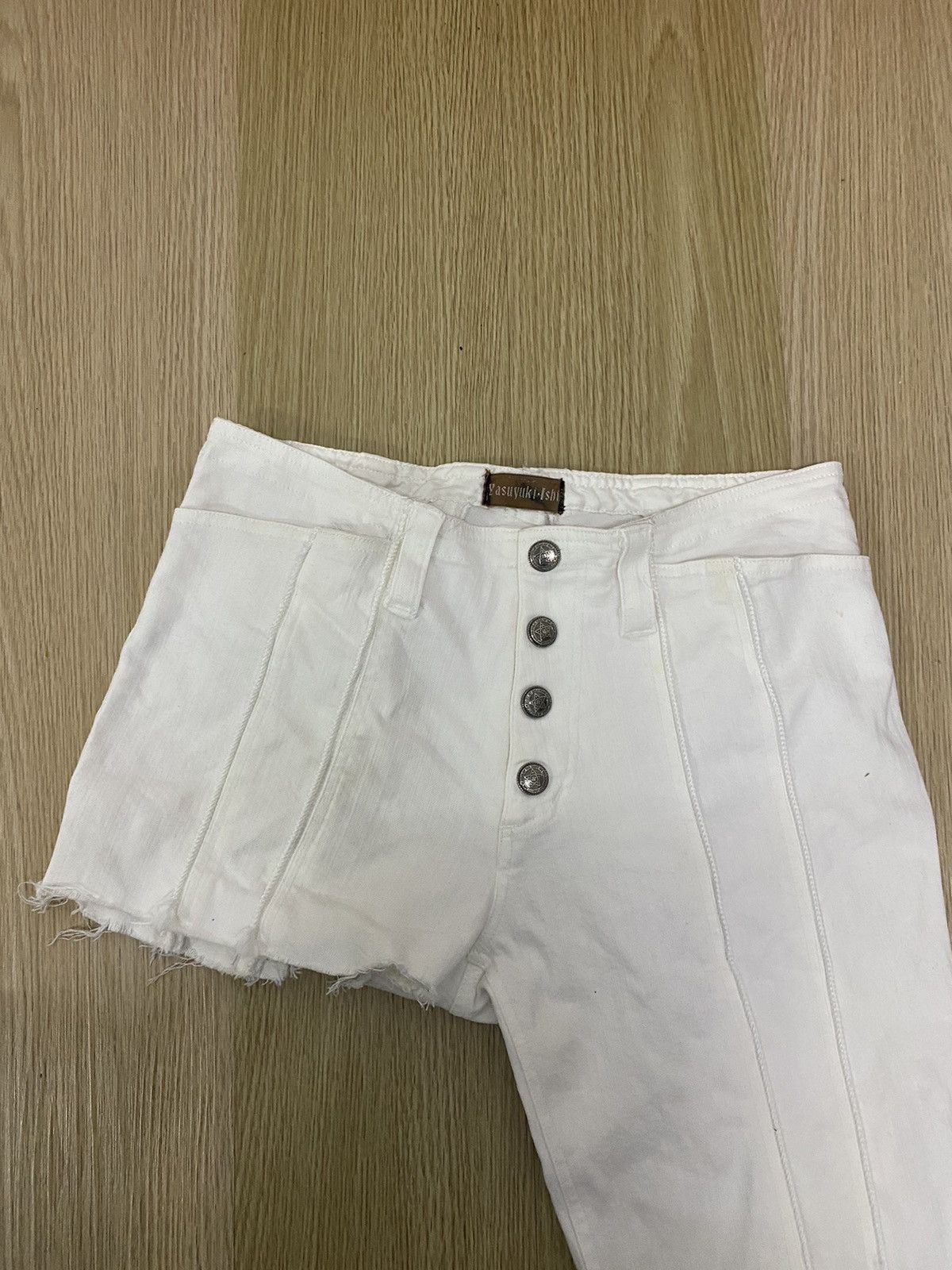 Yasuyuki Ishii Yasuyuki ishii white flare jeans Size 29" - 2 Thumbnail