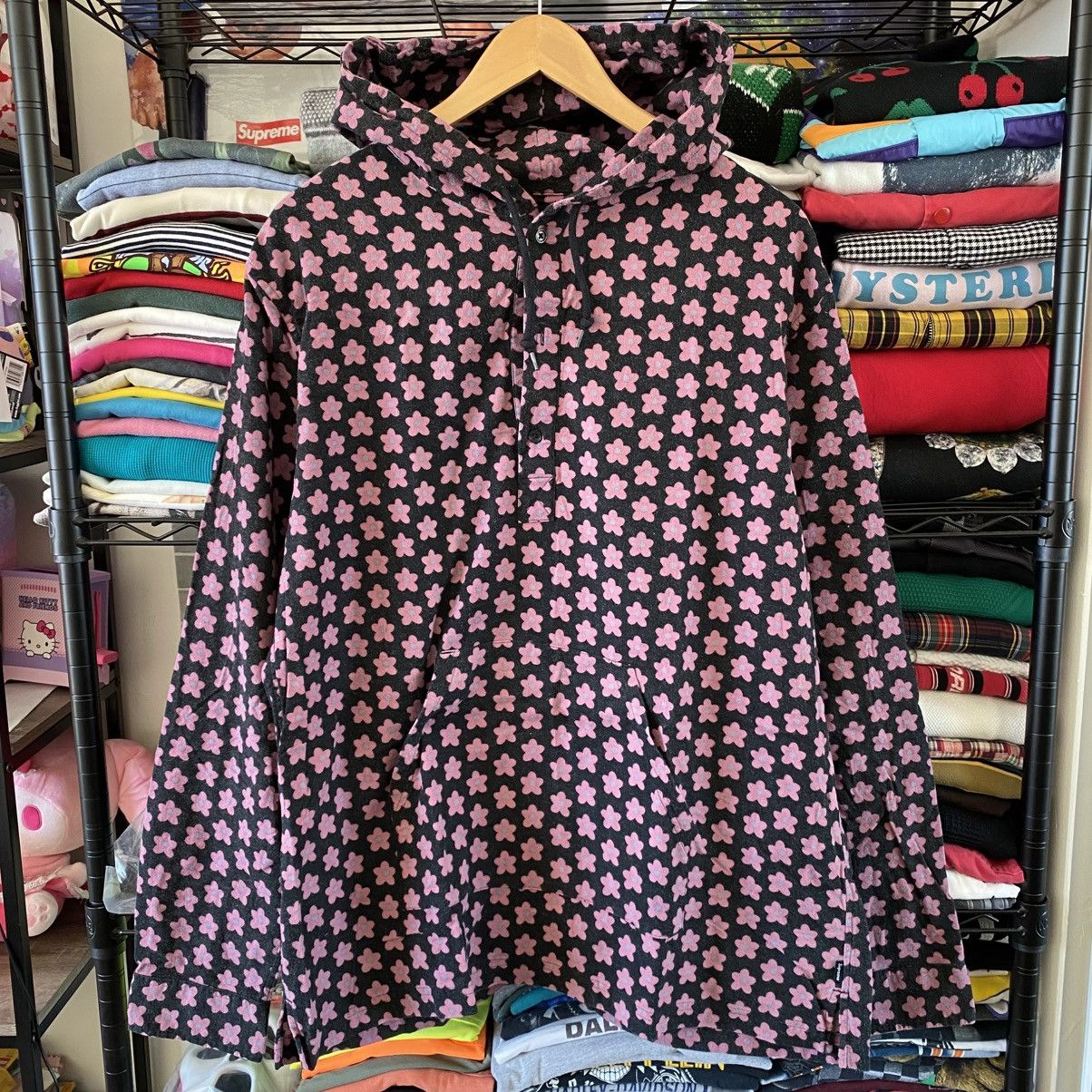 Supreme Supreme Hooded Flower Shirt Black 2015 Vintage Designer Size US XL / EU 56 / 4 - 1 Thumbnail