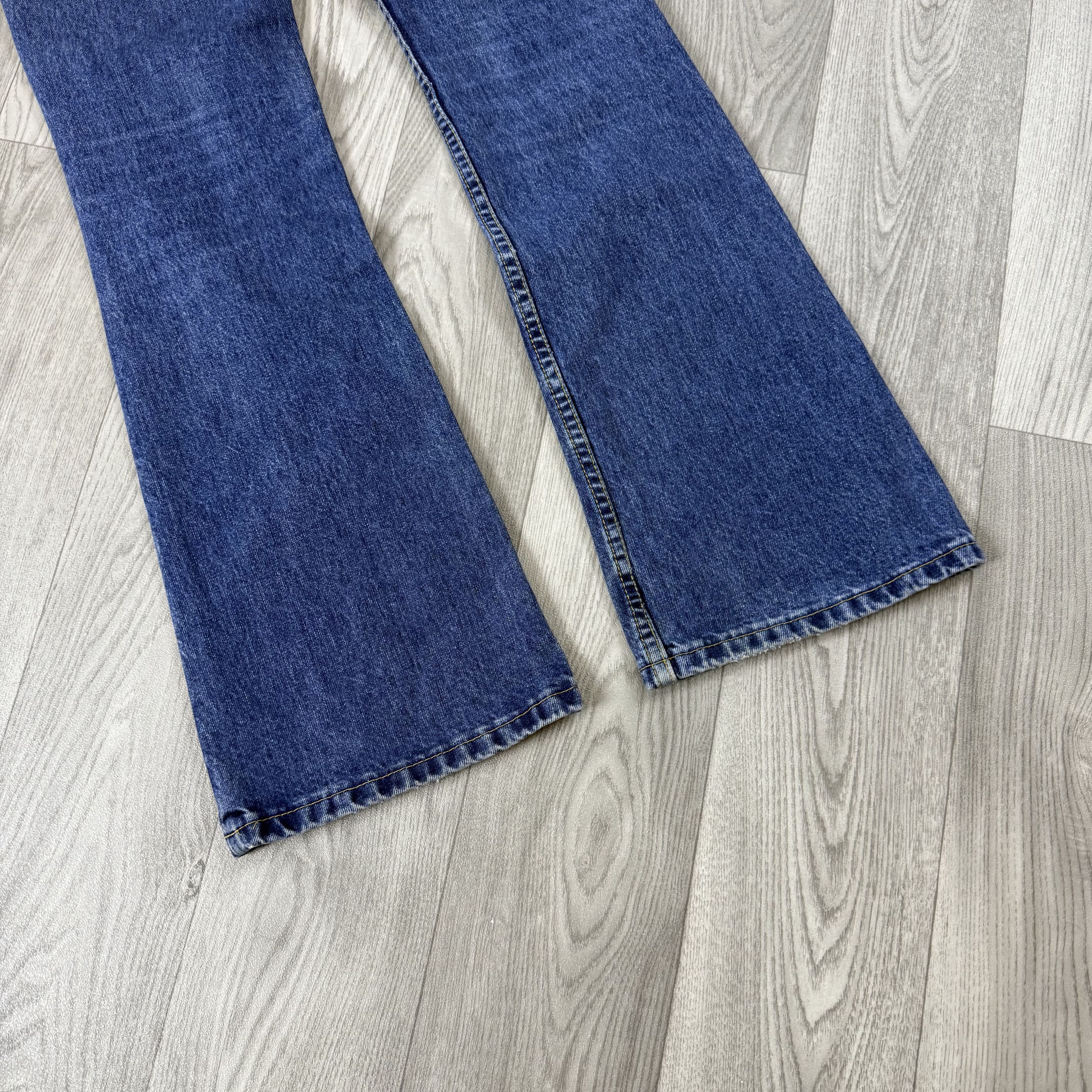 Lee Vintage Lee 90s Stonewashed No Fade Bootcut Flared Jeans Size 24" / US 00 / IT 34 - 8 Thumbnail