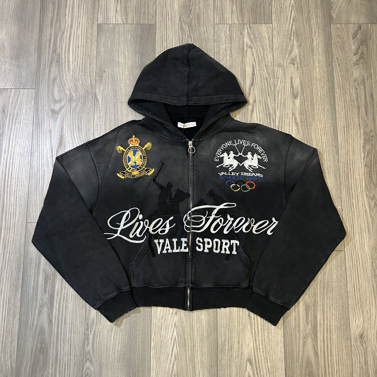 Vale Forever Black Rock Zip Up (Black)
