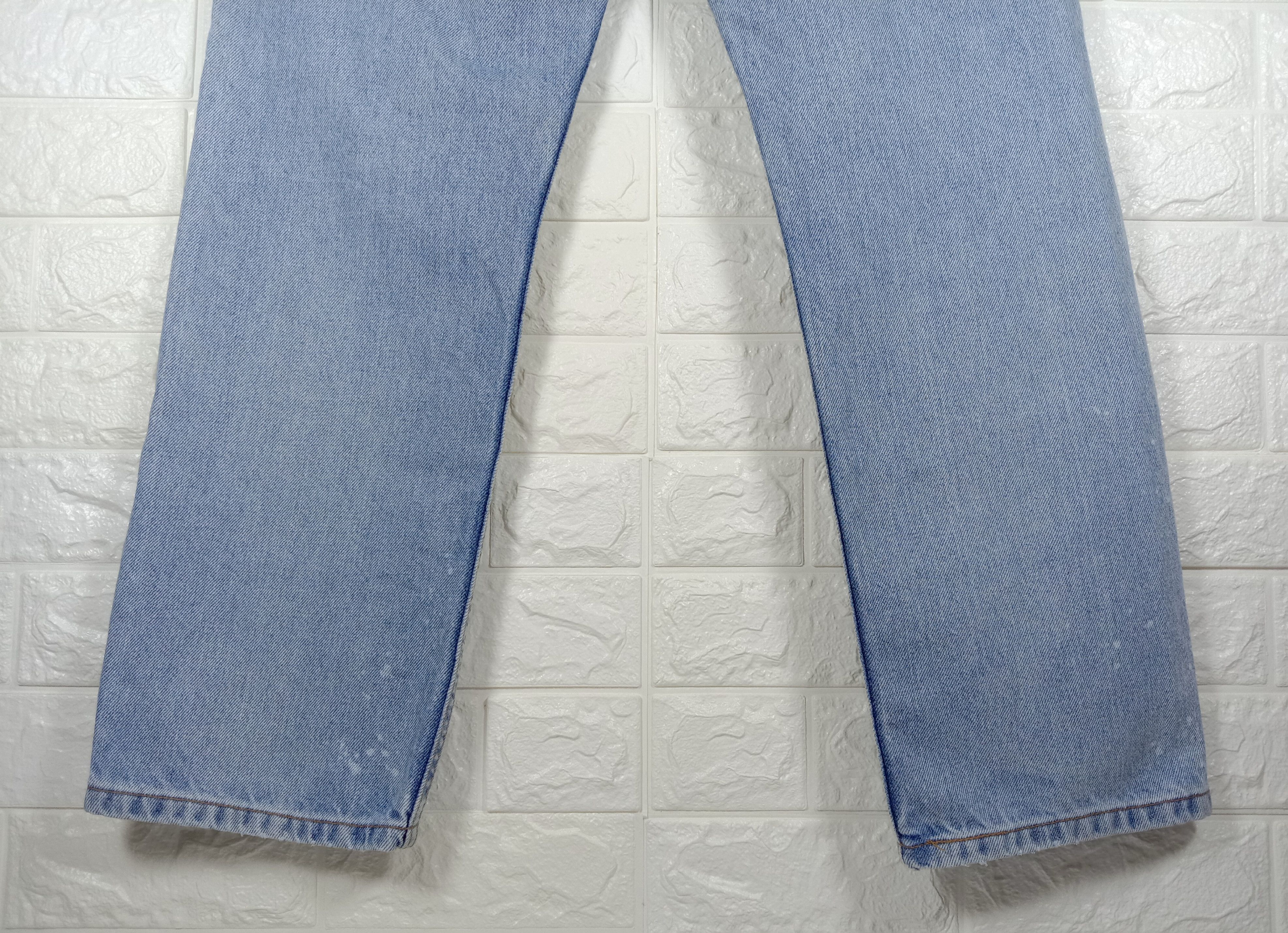 Levi's Vintage Levi's 505 Light Wash Jeans Distressed Denim Size US 31 - 8 Thumbnail