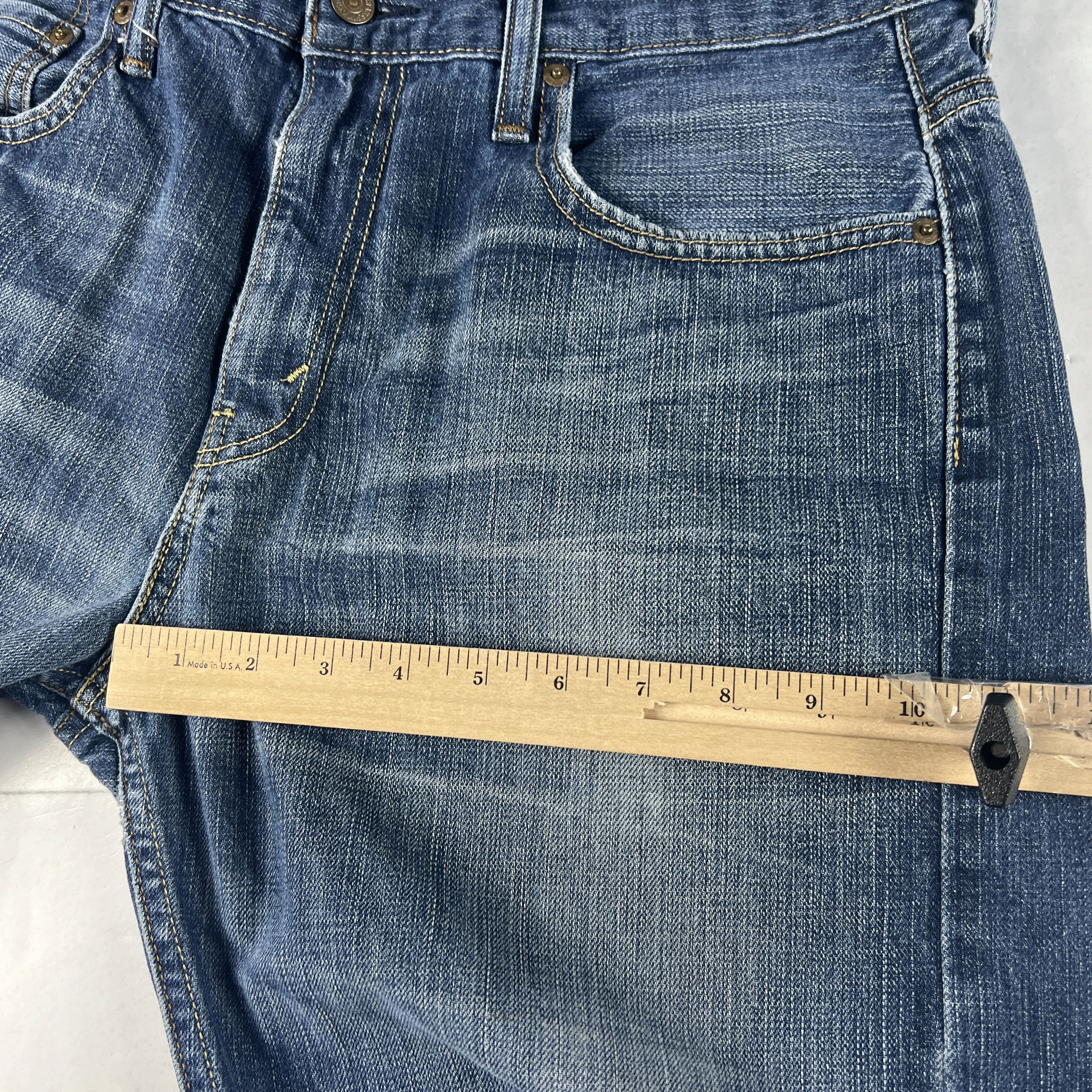 Levi's Levi's Jean Shorts 569 Loose Cut Off Faded Denim Jorts Size US 35 - 17 Thumbnail