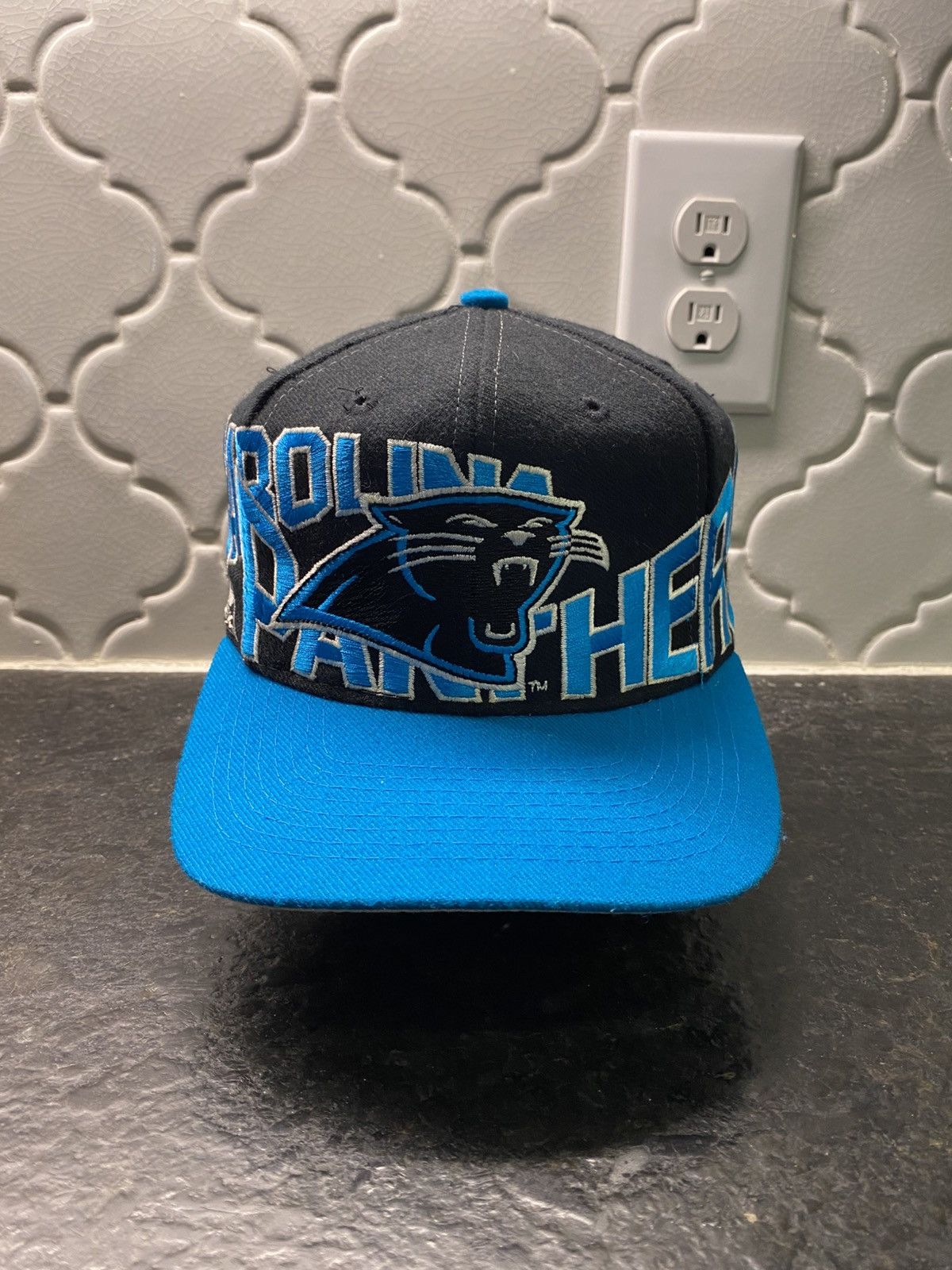 Apex One Vintage 90s Apex One Carolina Panthers big log snapback Size ONE SIZE - 1 Thumbnail