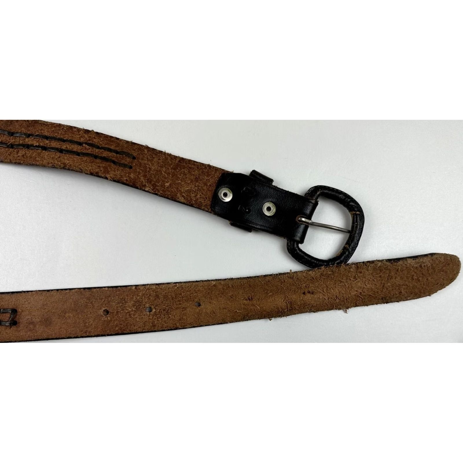 Vintage VINTAGE Handmade Western Belt 42 Mens Dark Brown Leather Distressed Whipstitch Embossing Belt Size 42 - 6 Thumbnail