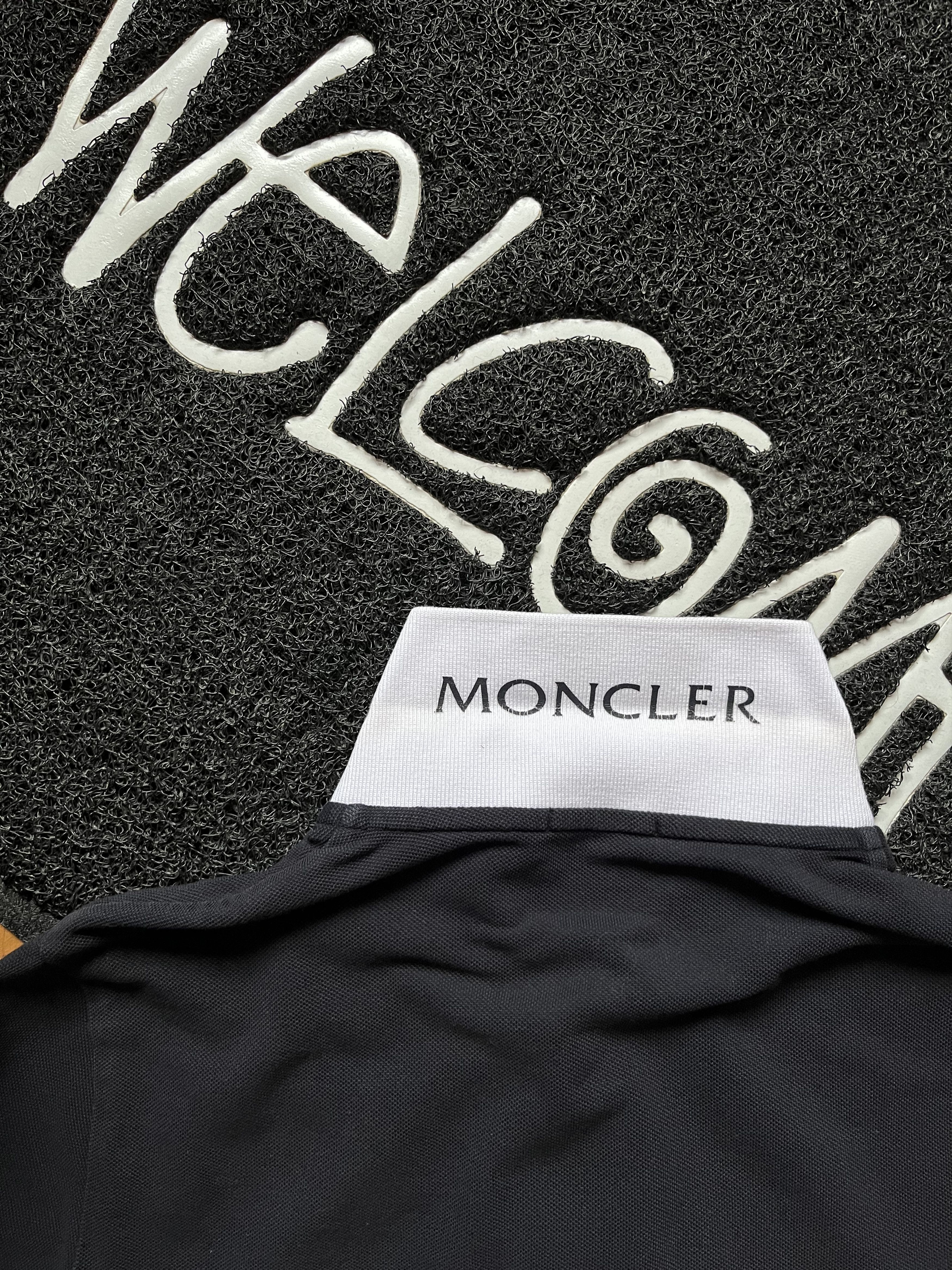 Moncler Moncler Luxury Maglia Polo Manica Corta Black Tee Authentic Size US M / EU 48-50 / 2 - 9 Thumbnail