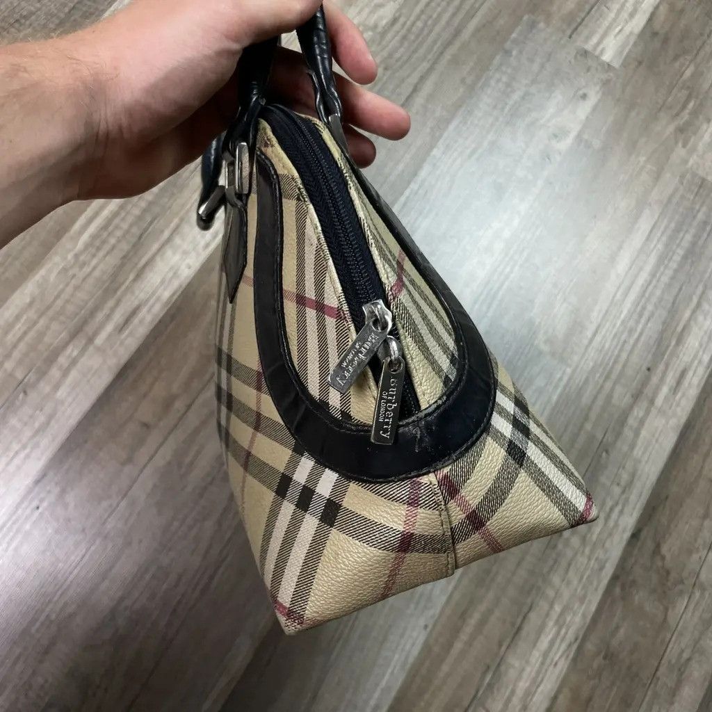 Burberry Burberry Full Pattern Handbag Measurements: 30x20x13cm Size ONE SIZE - 5 Thumbnail