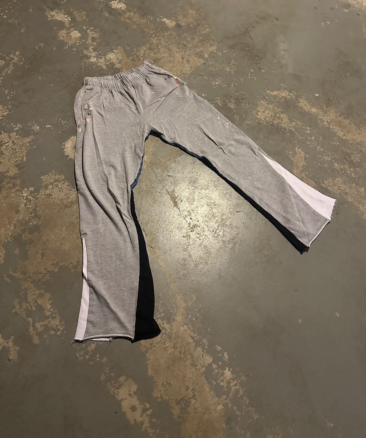MNML MNML Flared Sweatpants Grey Size US 31 - 1 Thumbnail