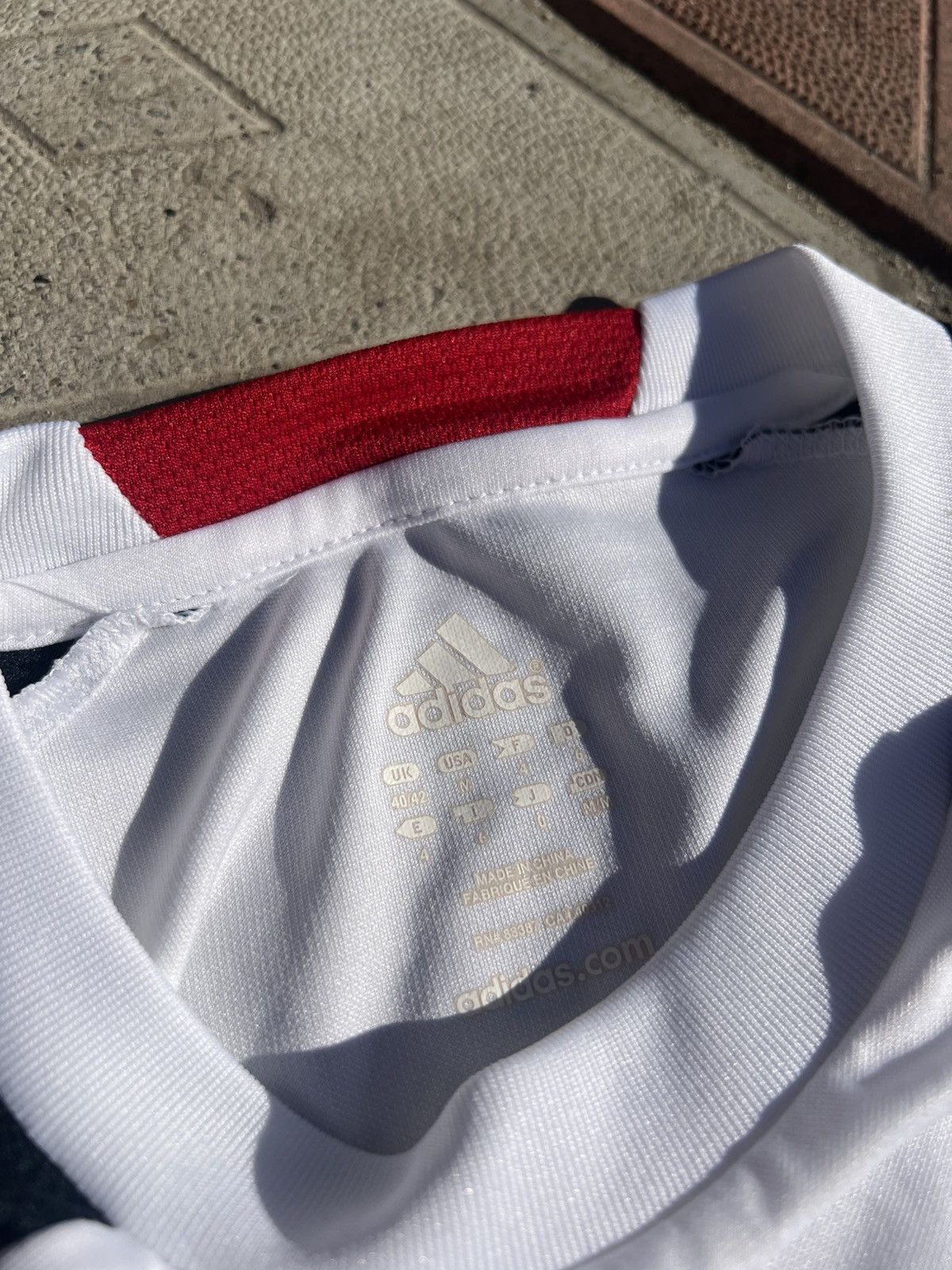 Adidas × Vintage 2011/2012 ADIDAS DENMARK TRAINING FOOTBALL SHIRT SIZE M AOP Size US M / EU 48-50 / 2 - 5 Thumbnail