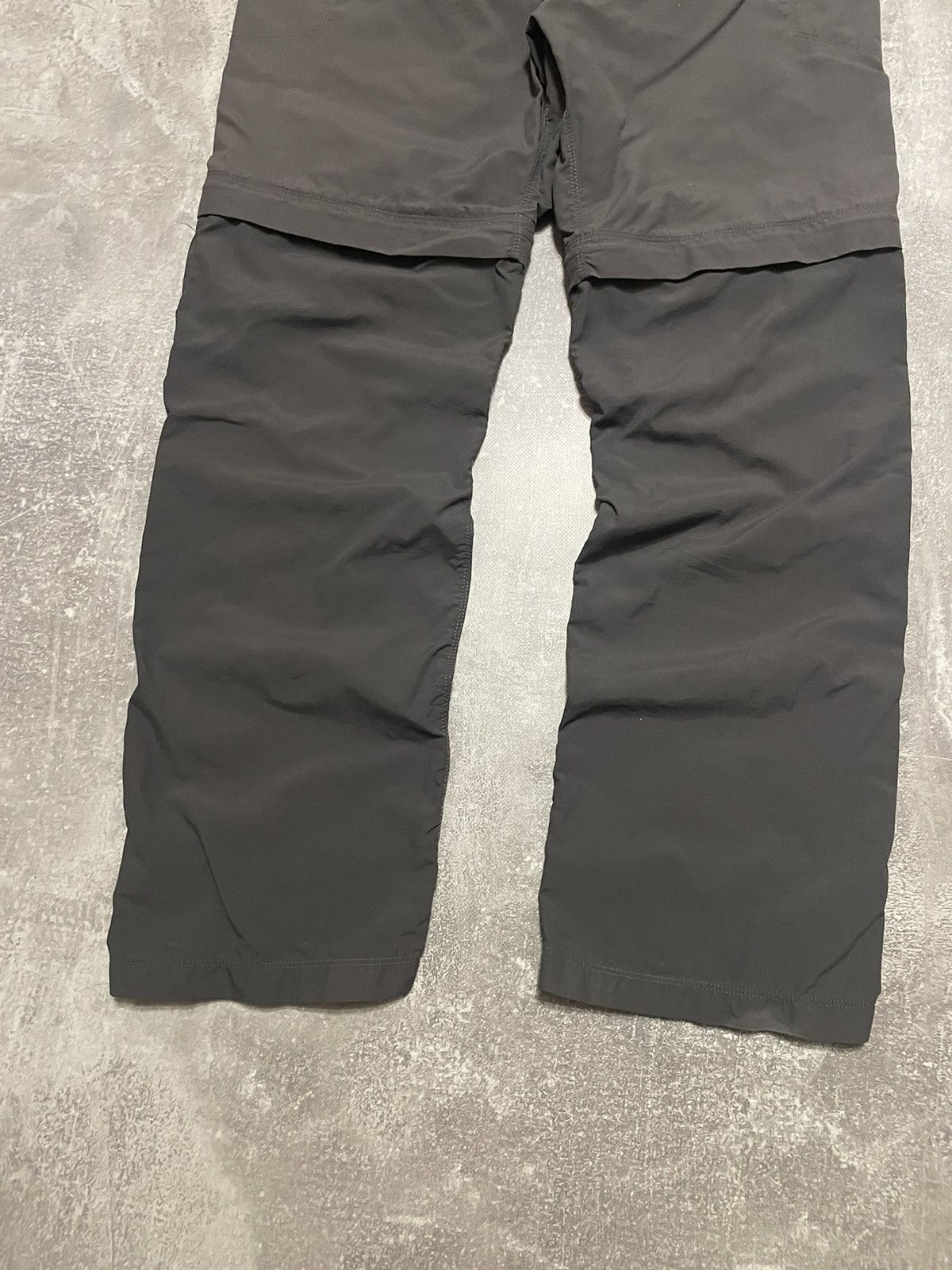 The North Face Vintage The North Face Transformer Track Pants Size US 30 / EU 46 - 14 Thumbnail