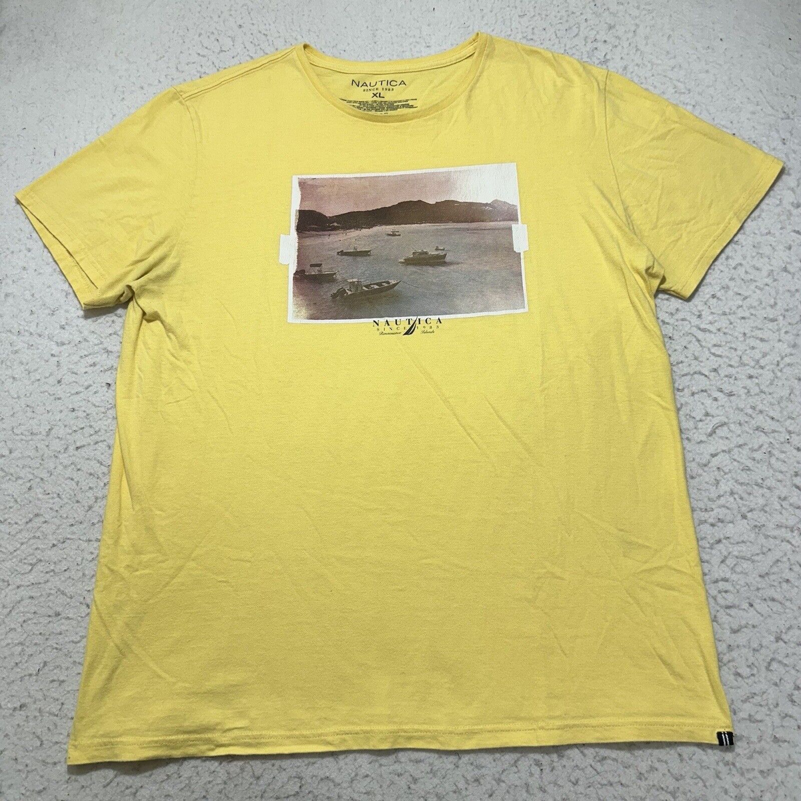 Nautica Nautica XL Graphic T Shirt Yellow Crewneck Tee Sailboats Size US XL / EU 56 / 4 - 1 Thumbnail