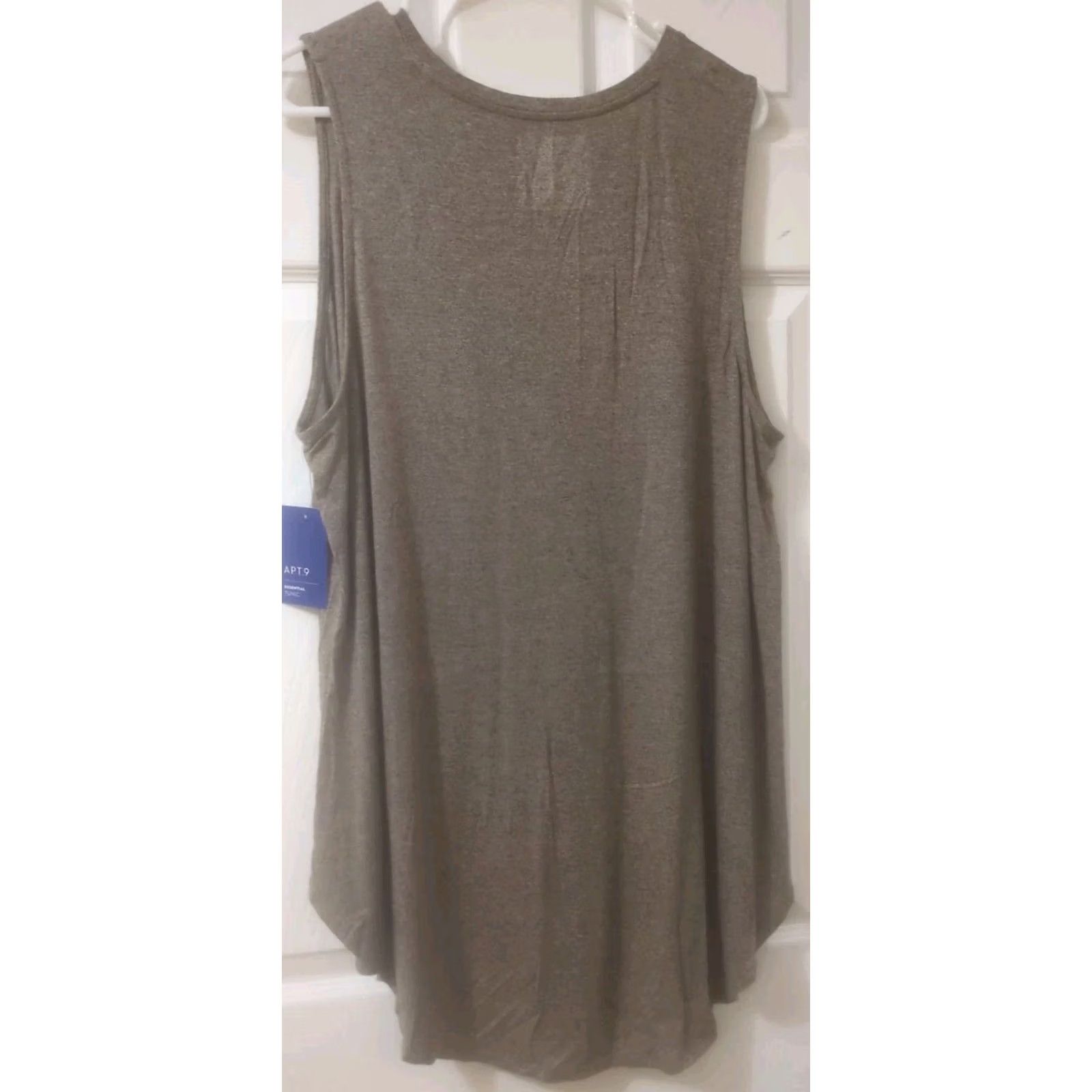 Essentials Apt 9 Tunic Tank Top Women Plus Size 2XL Sleeveless V-Neck Brown NWT Tank Top Tunic Size XXL / US 16-18 / IT 52-54 - 4 Thumbnail