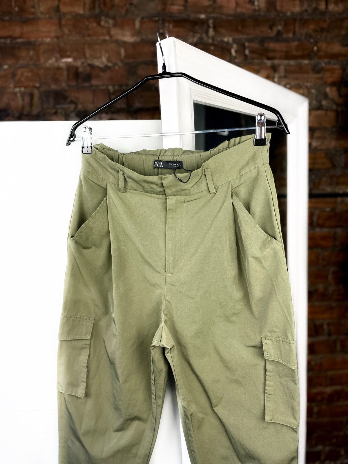 Zara NEW Women’s ZARA Cargo Pants Khaki Size: M Size 30" / US 8 / IT 44 - 2 Thumbnail