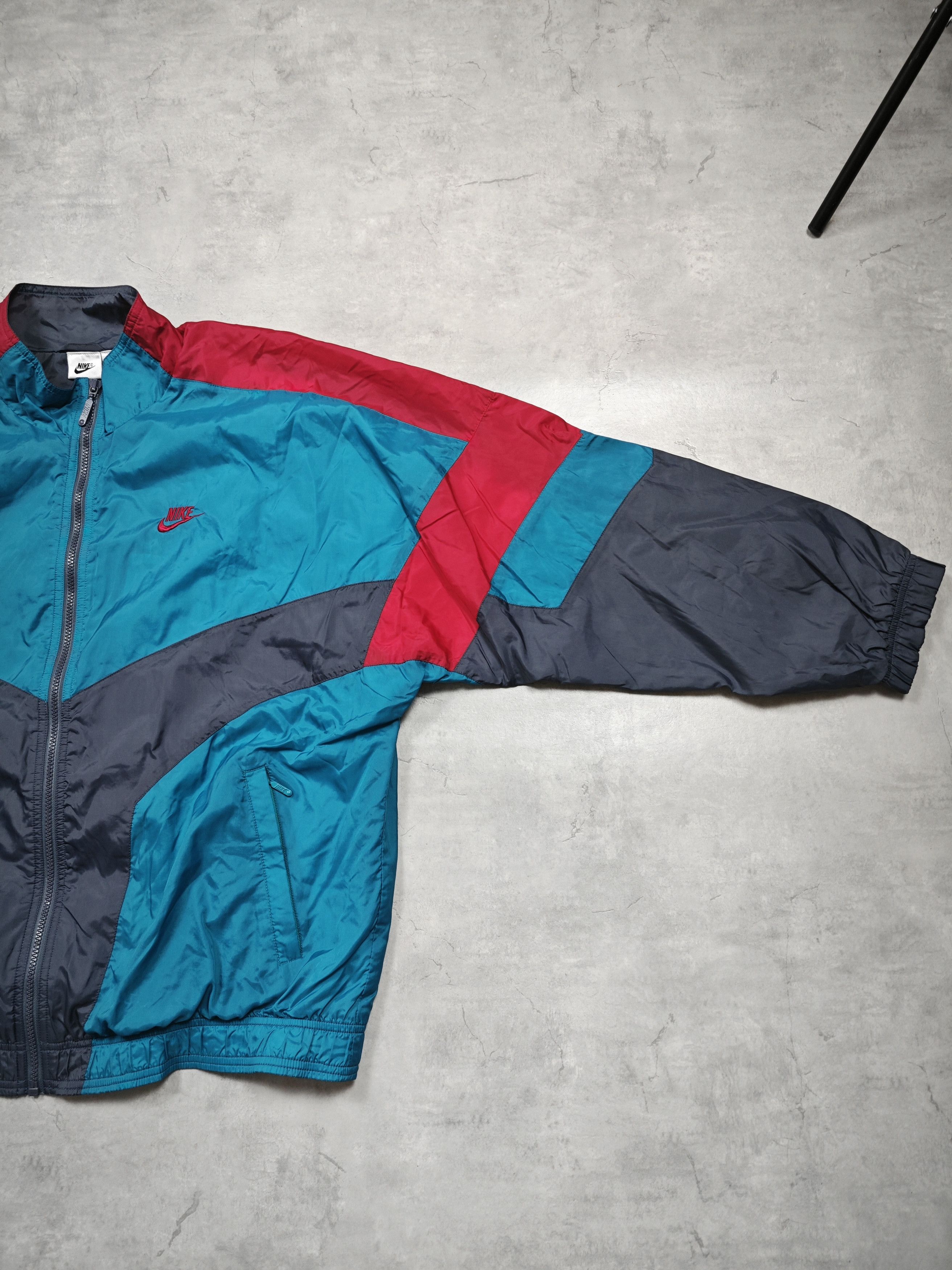 Nike nike vintage jacket Size US L / EU 52-54 / 3 - 3 Thumbnail