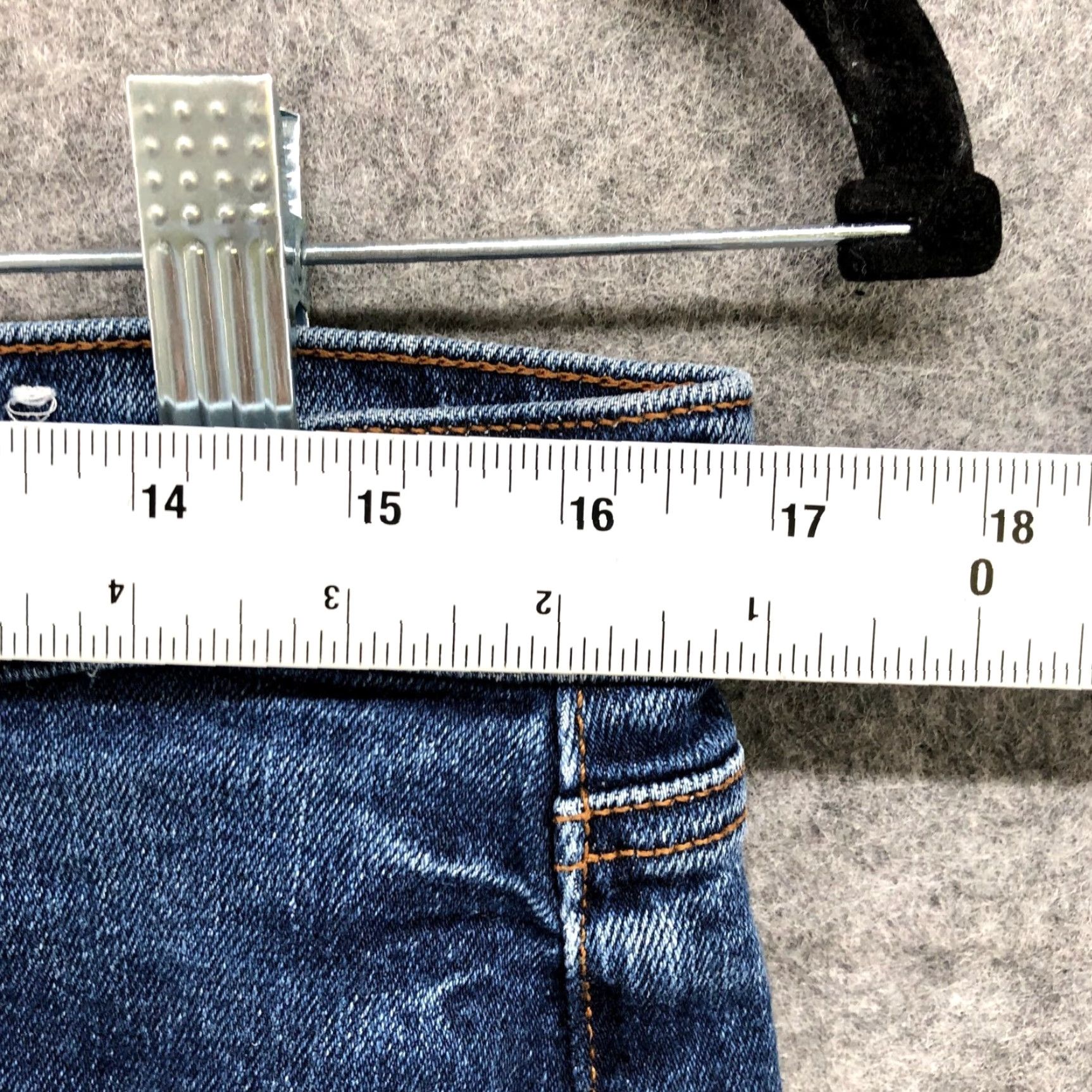 Loft LOFT Jeans Shorts Womens Size 28 Blue Cut Off Low Rise Stretch Size 28" / US 6 / IT 42 - 6 Thumbnail