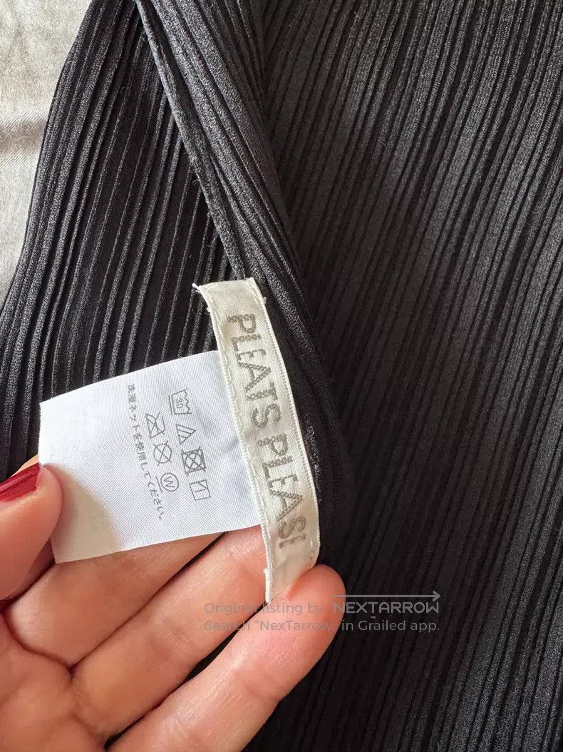 Issey Miyake Issey Miyake Black Ruched Long-sleeve Top Size L / US 10 / IT 46 - 3 Thumbnail