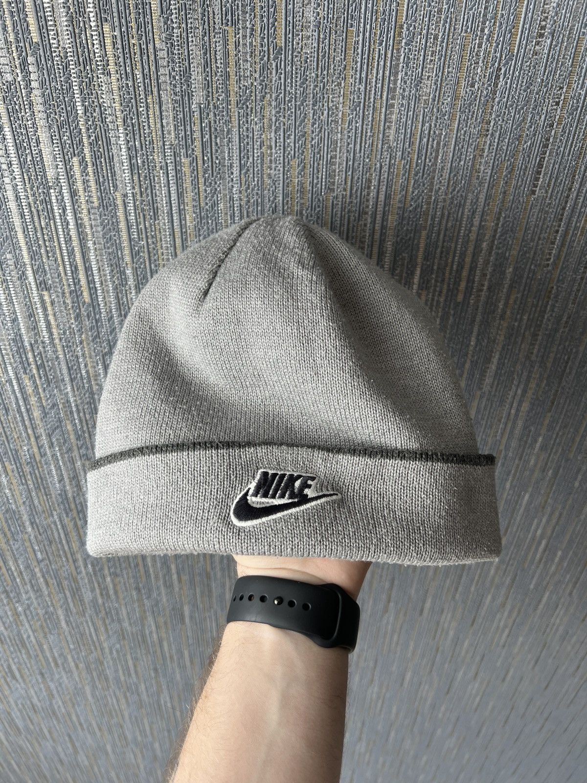 Nike Nike Reversible Acrylic Cap Hat (Y0327) Size ONE SIZE - 1 Thumbnail