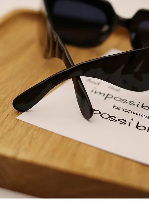 Vintage Retro punk sunglasses Size ONE SIZE - 4 Thumbnail