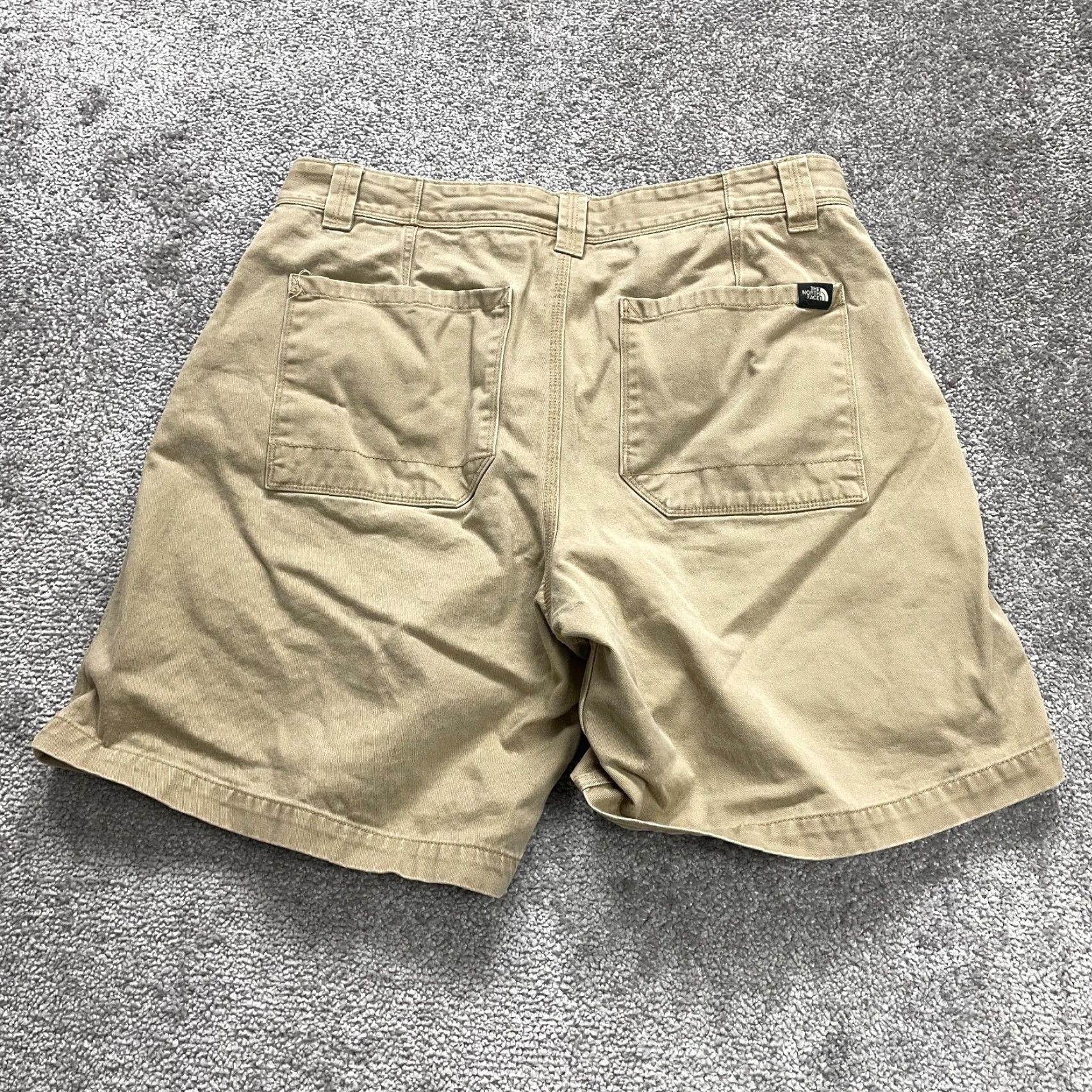 The North Face The North Face Chino Shorts Mens 32 Brown Flat Front Cotton Casual Outdoor 34x8 Size US 32 / EU 48 - 2 Thumbnail
