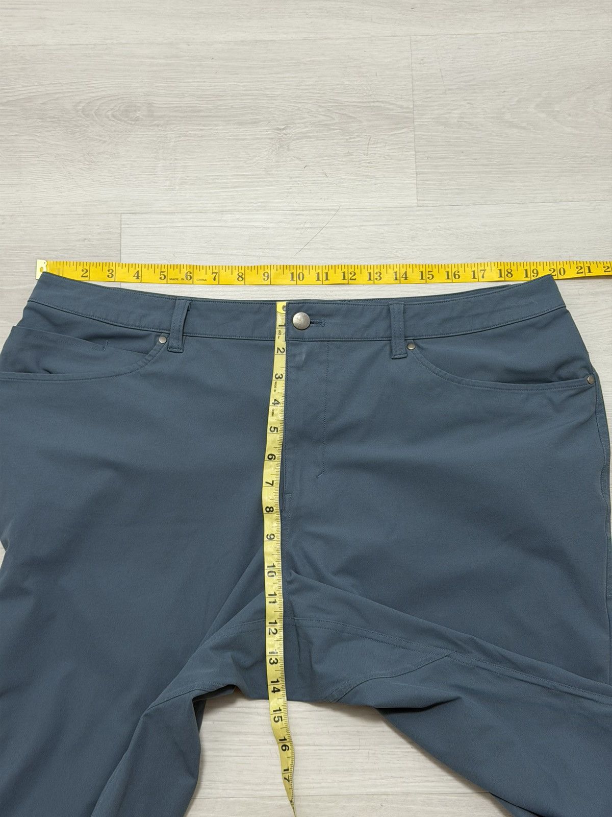 Lululemon Lululemon ABC Pant Classic 5-Pocket Size 40 Size US 40 / EU 56 - 9 Thumbnail