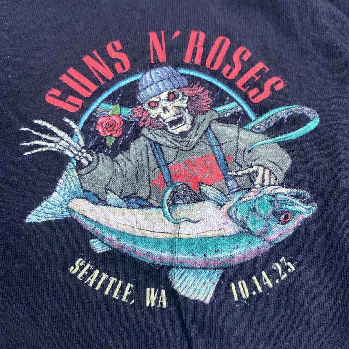Other Guns N’Roses concert tshirt Size US M / EU 48-50 / 2 - 7 Thumbnail