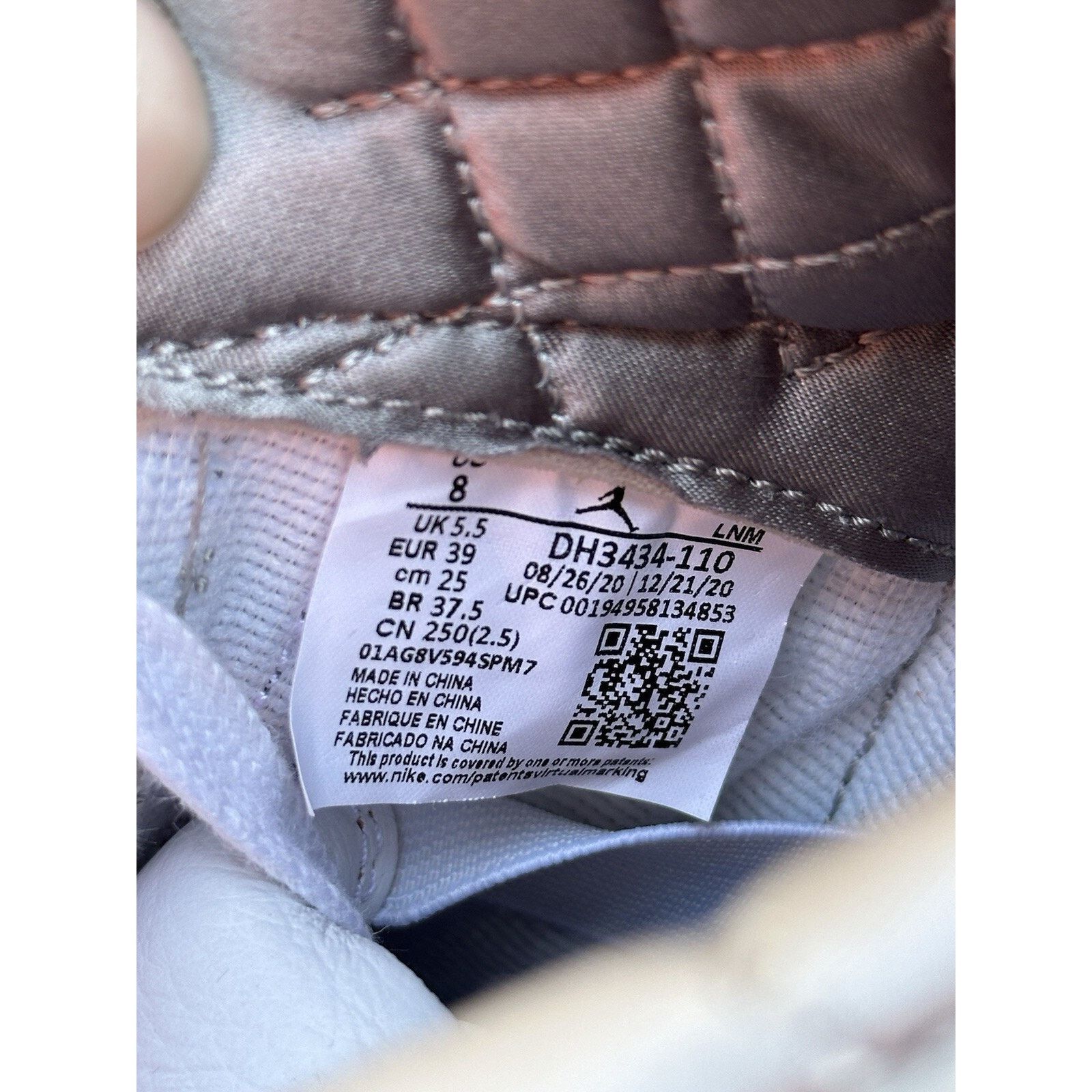 A Ma Maniere × Jordan Brand Jordan 3 Retro x A Ma Maniere Raised By Women - Size 8w/6.5m Size US 8 / IT 38 - 7 Thumbnail