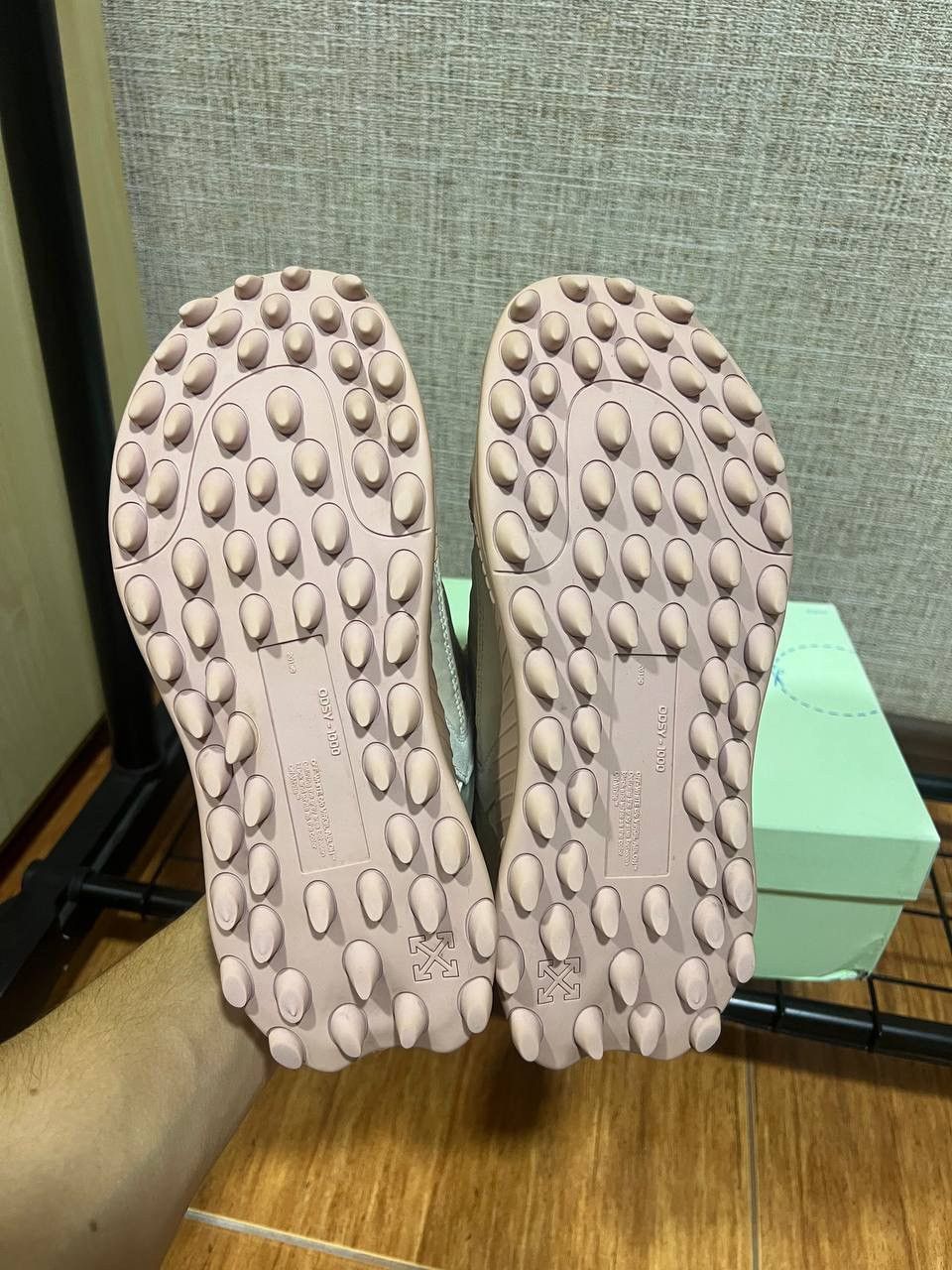 Off-White OFF WHITE ODSY-1000 PINK BEIGE Size US 7 / IT 37 - 4 Thumbnail