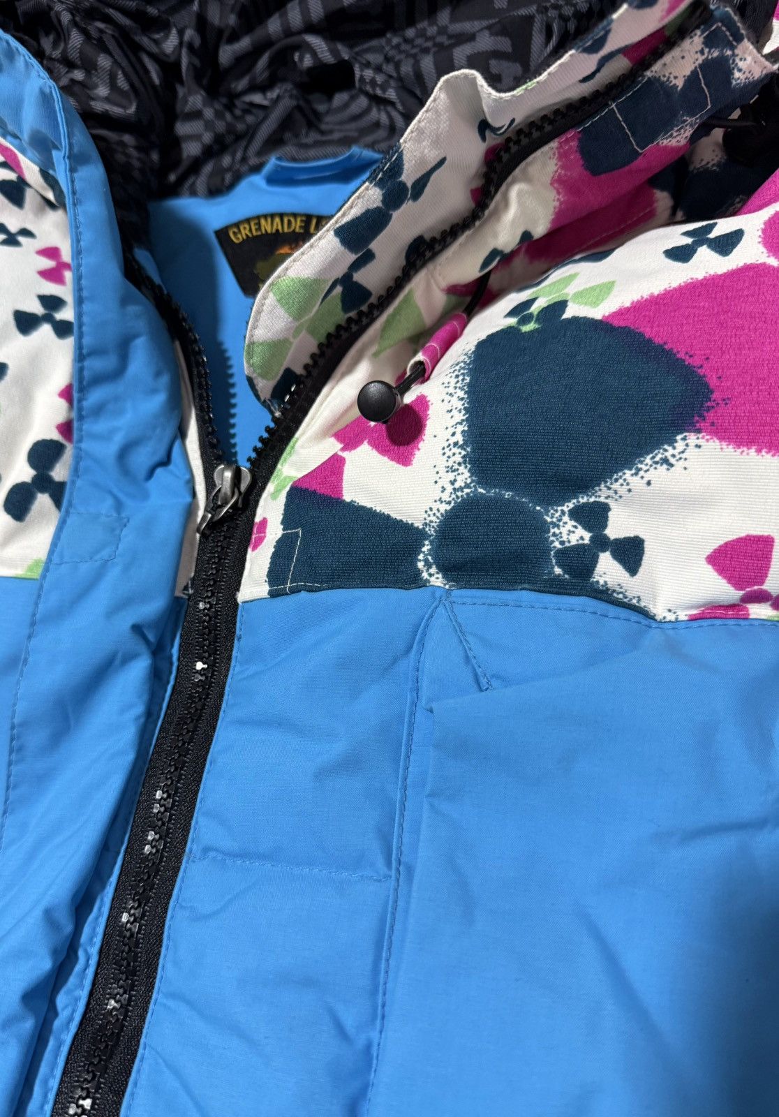 Grenade Vintage Y2K Grenade Logistics Jacket Down Ski Snow RARE Bio Size L / US 10 / IT 46 - 10 Thumbnail